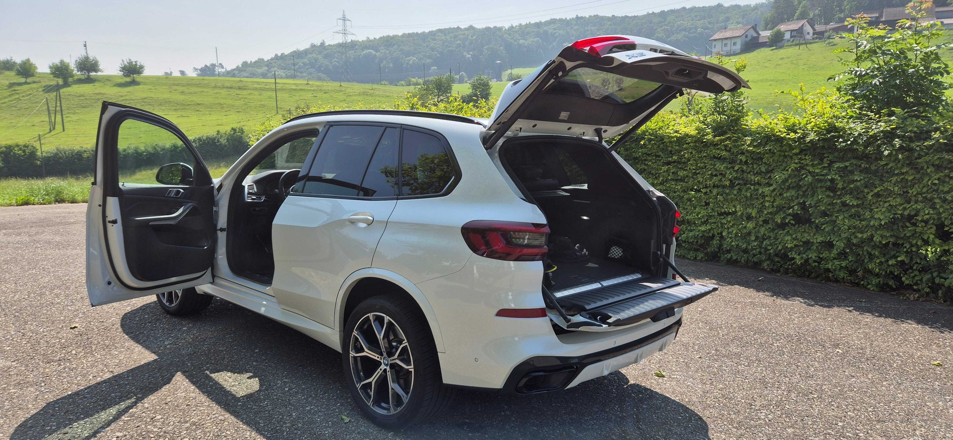 BMW X5 45e xDrive, M Sport Steptronic-image-10