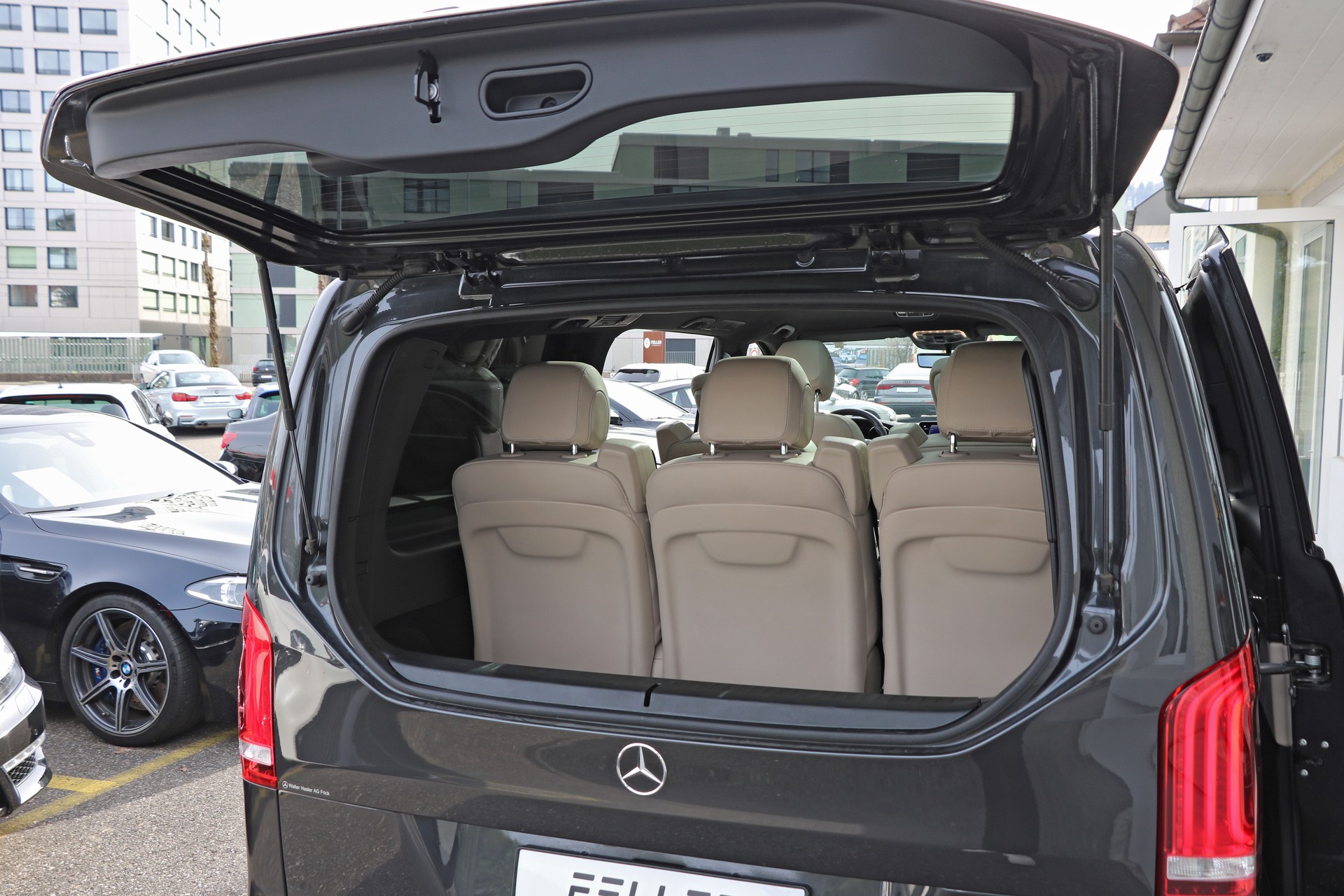 MERCEDES-BENZ V 300 d lang Exclusive 4Matic 9G-Tronic **Luxus-Paket**-image-29