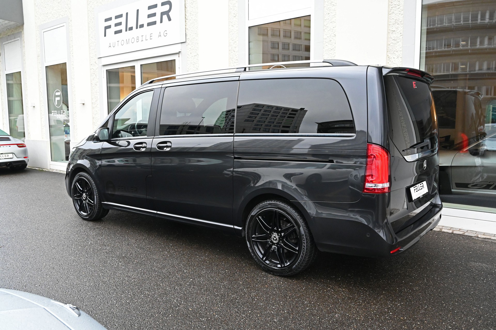 MERCEDES-BENZ V 300 d lang Exclusive 4Matic 9G-Tronic **Luxus-Paket**-image-4