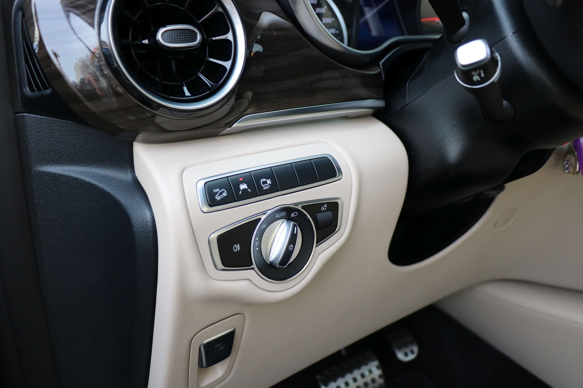 MERCEDES-BENZ V 300 d lang Exclusive 4Matic 9G-Tronic **Luxus-Paket**-image-25