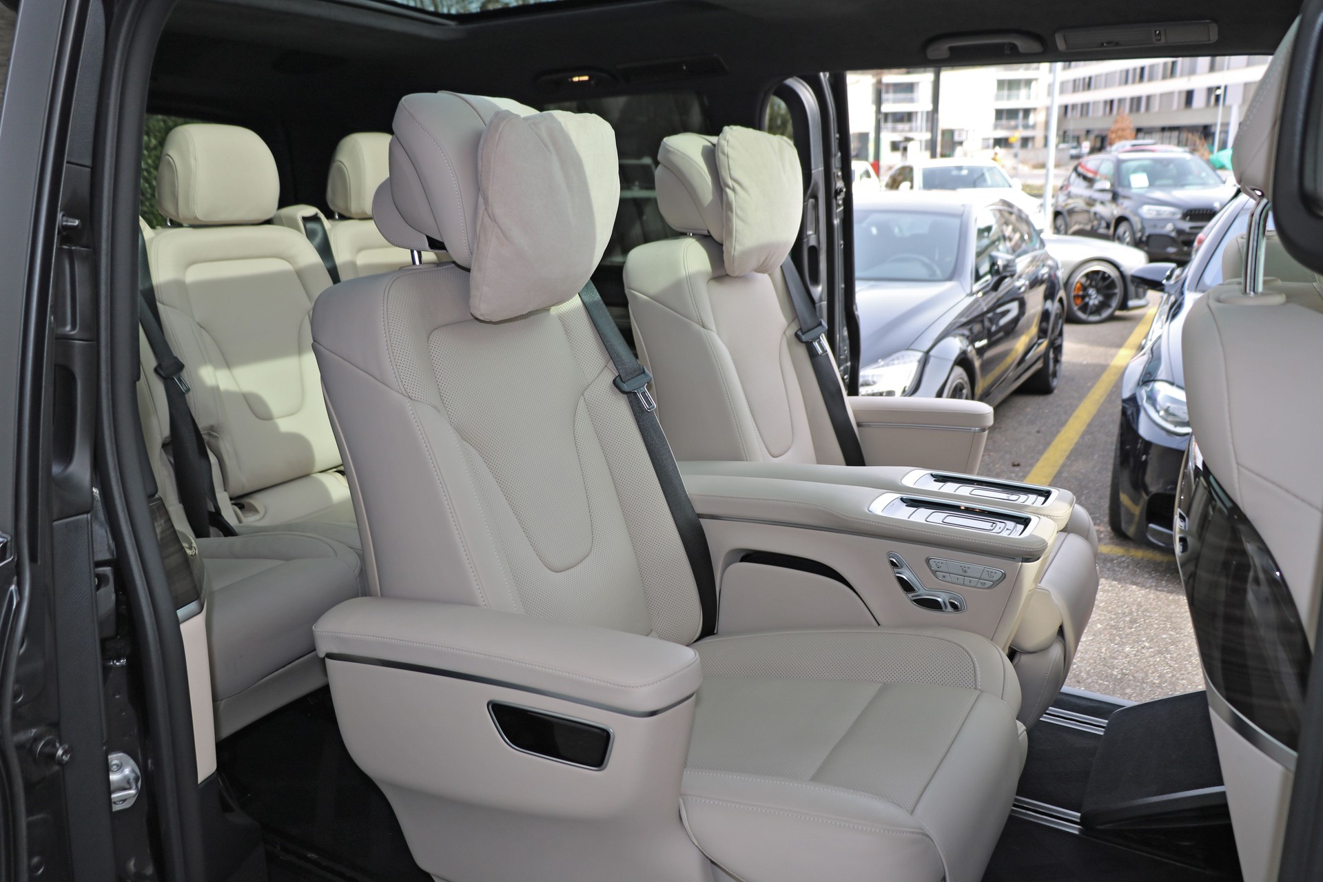 MERCEDES-BENZ V 300 d lang Exclusive 4Matic 9G-Tronic **Luxus-Paket**-image-19