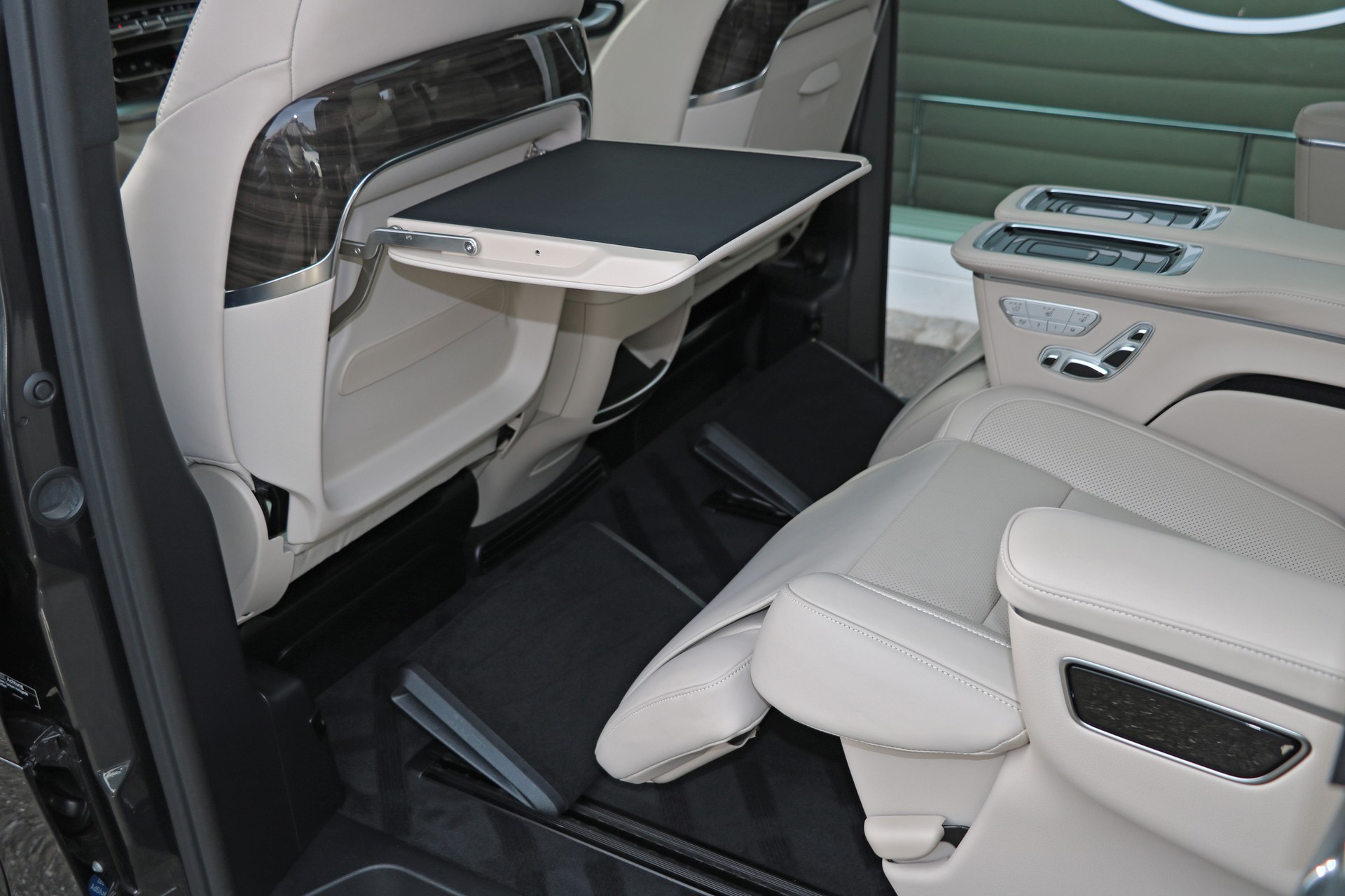 MERCEDES-BENZ V 300 d lang Exclusive 4Matic 9G-Tronic **Luxus-Paket**-image-10
