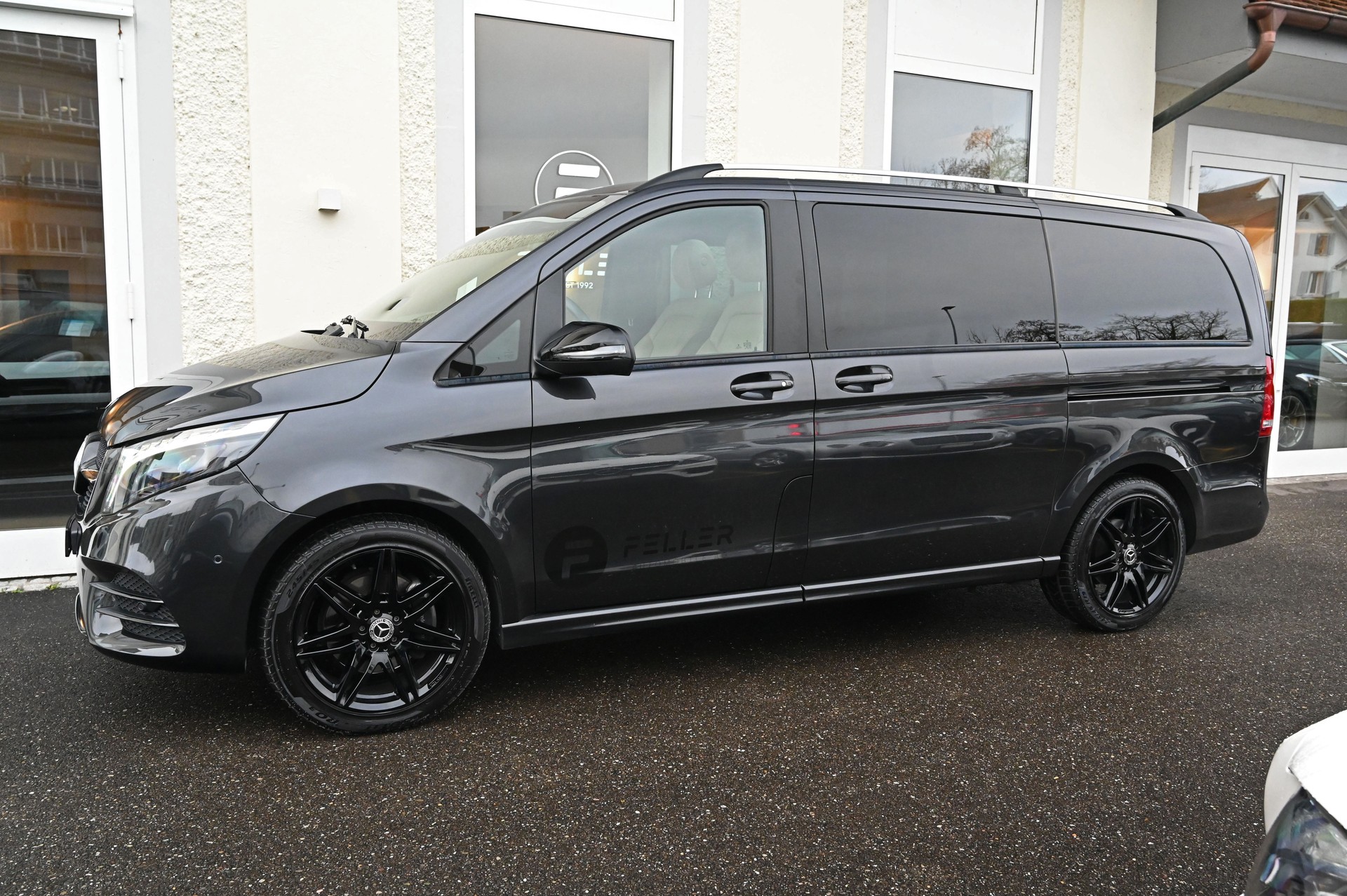 MERCEDES-BENZ V 300 d lang Exclusive 4Matic 9G-Tronic **Luxus-Paket**-image-3