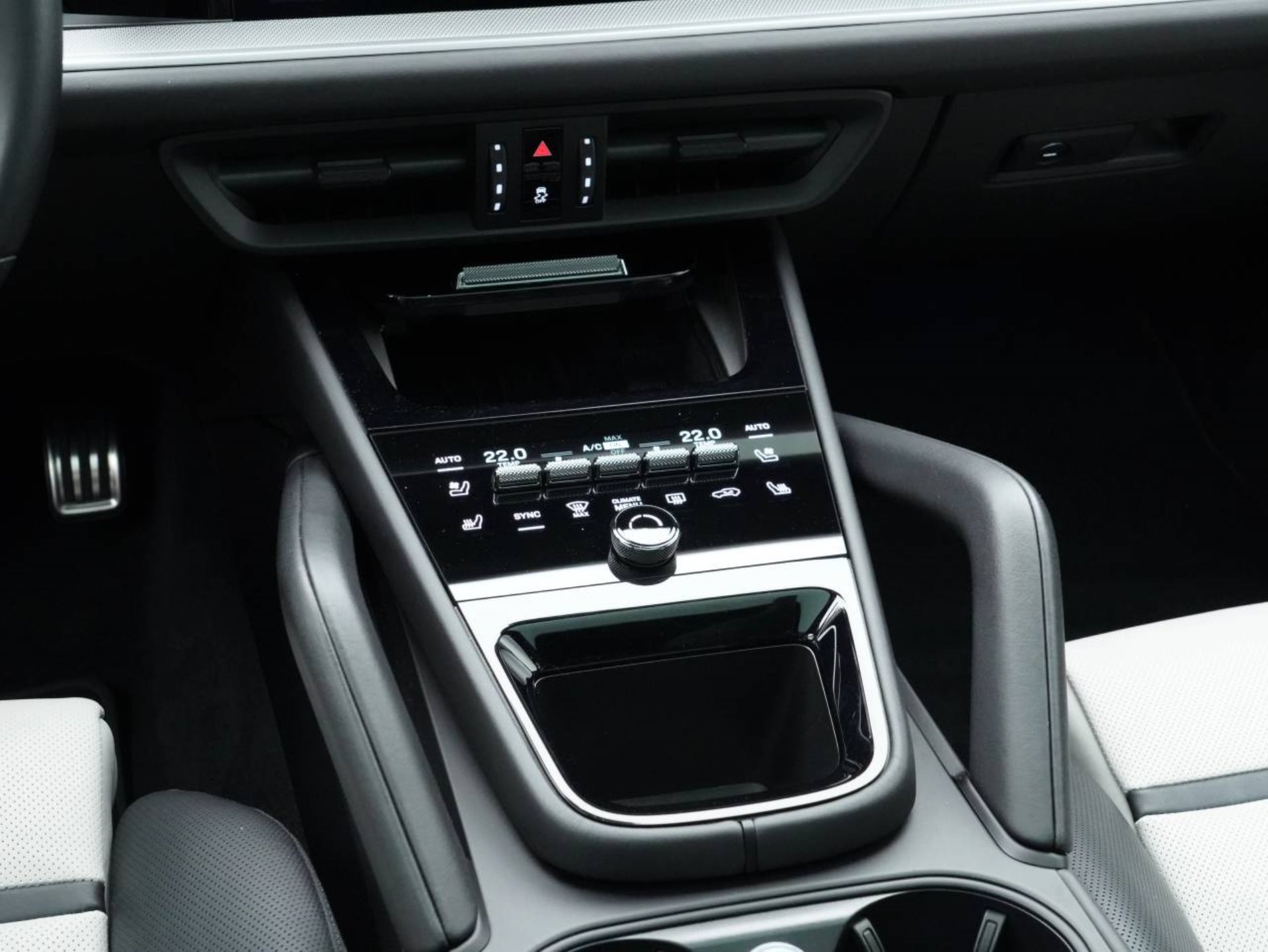 PORSCHE Cayenne S E-Hybrid Coupé-image-18