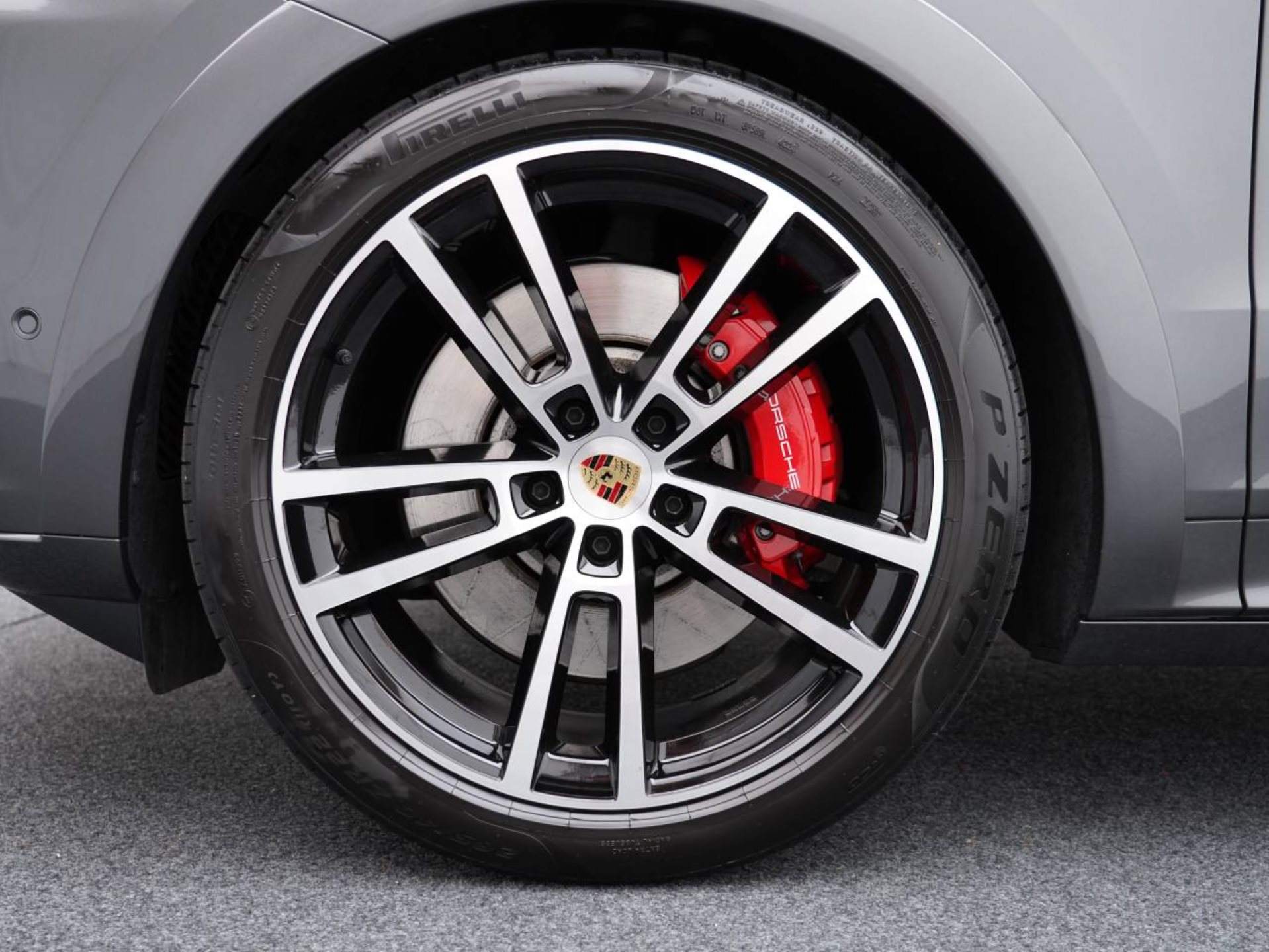 PORSCHE Cayenne S E-Hybrid Coupé-image-10