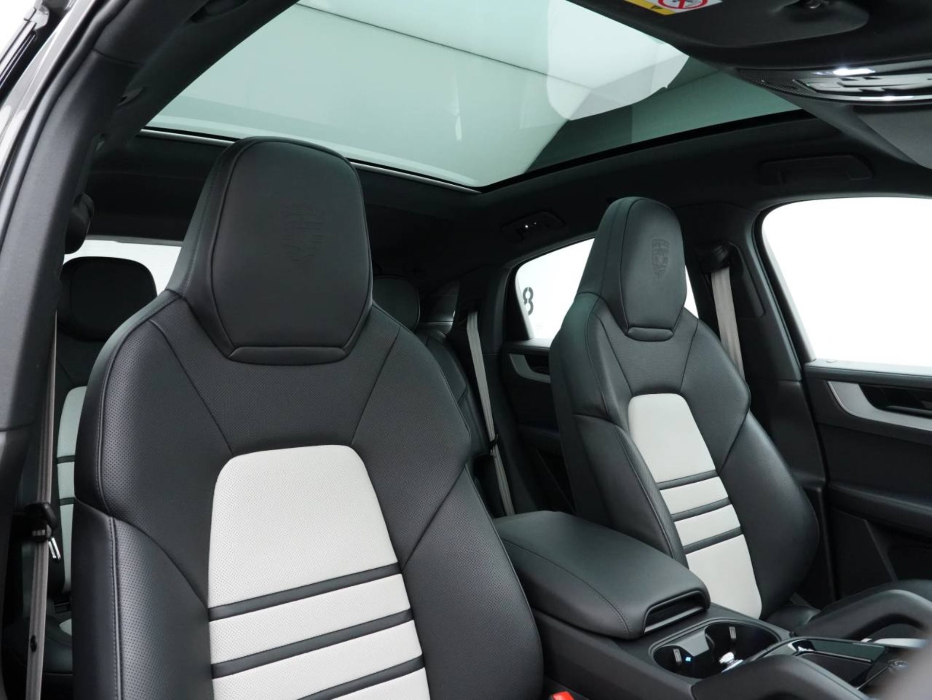 PORSCHE Cayenne S E-Hybrid Coupé-image-25