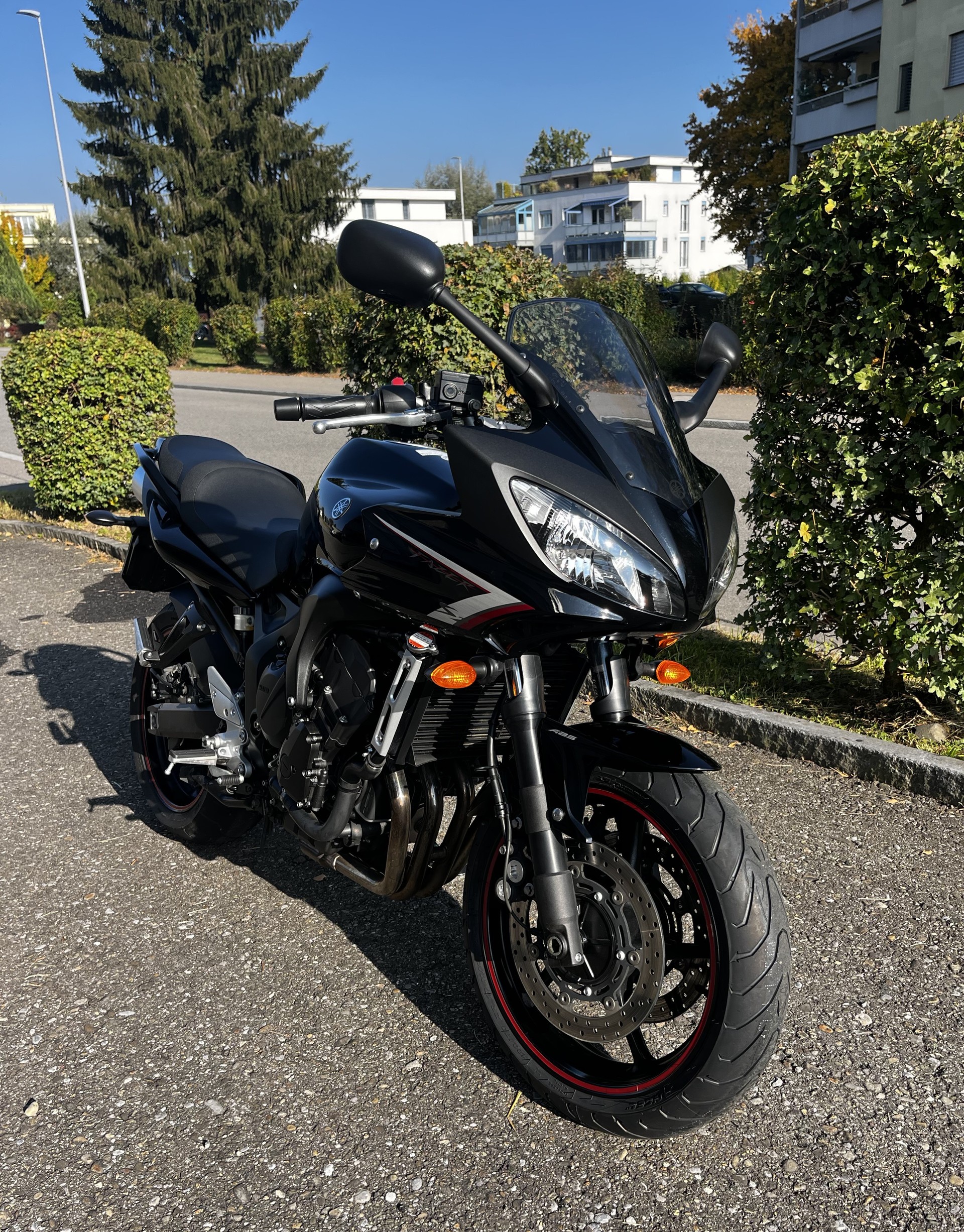 YAMAHA FZ6-showroom-element-2