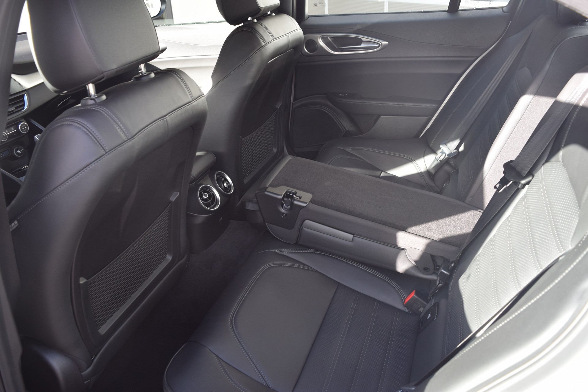 ALFA ROMEO Giulia 2.0 Sprint Edition Q4 AT8-image-11