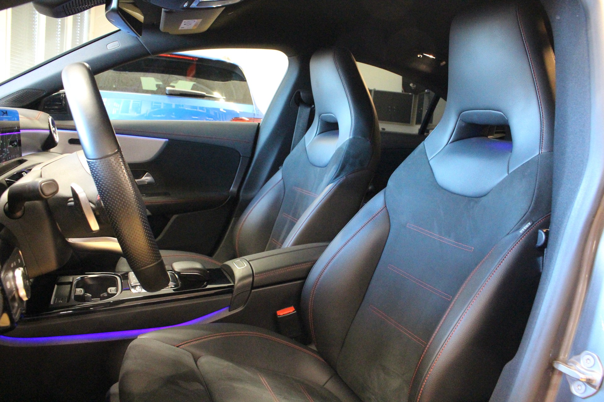 MERCEDES-BENZ CLA 220 AMG Line 7G-DCT 190PS *Night Paket *19" AMG Aluräder *Ambientebeleuchtung-image-11