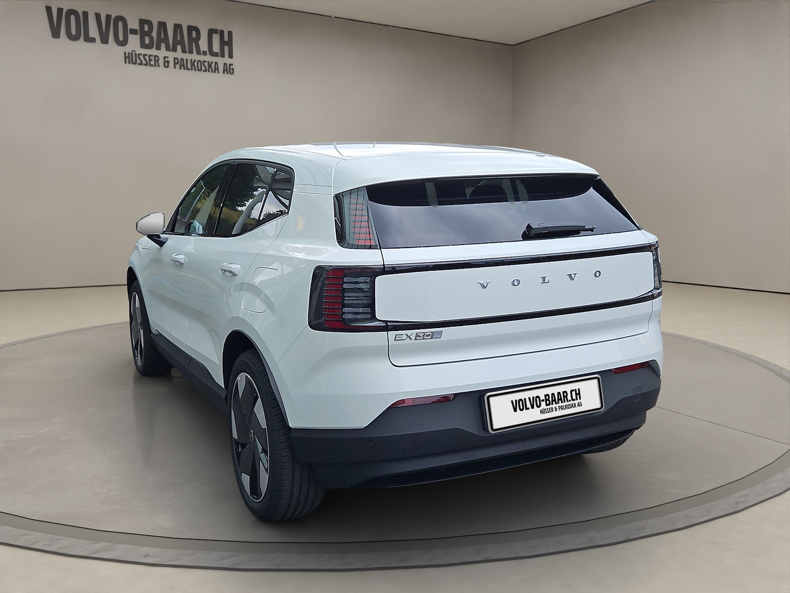 VOLVO EX 30 E60 Plus-image-6