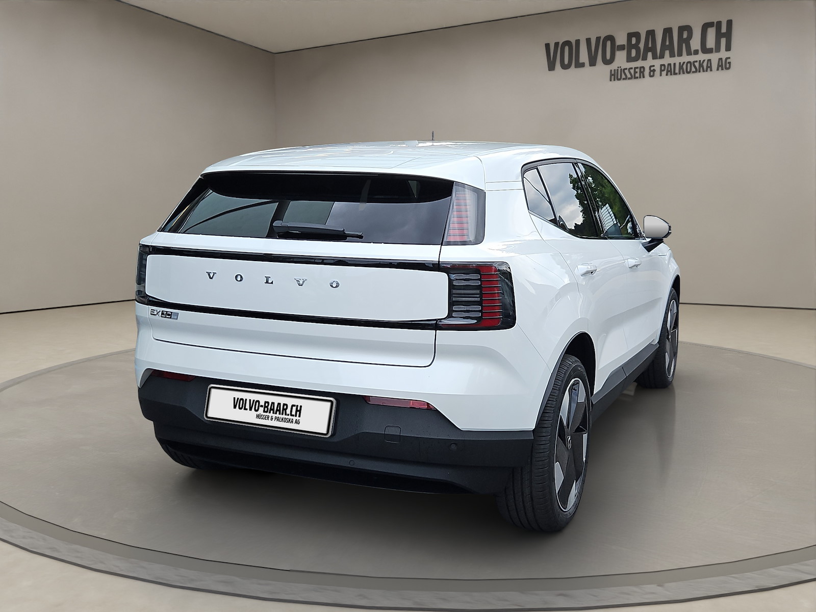 VOLVO EX 30 E60 Plus-image-4