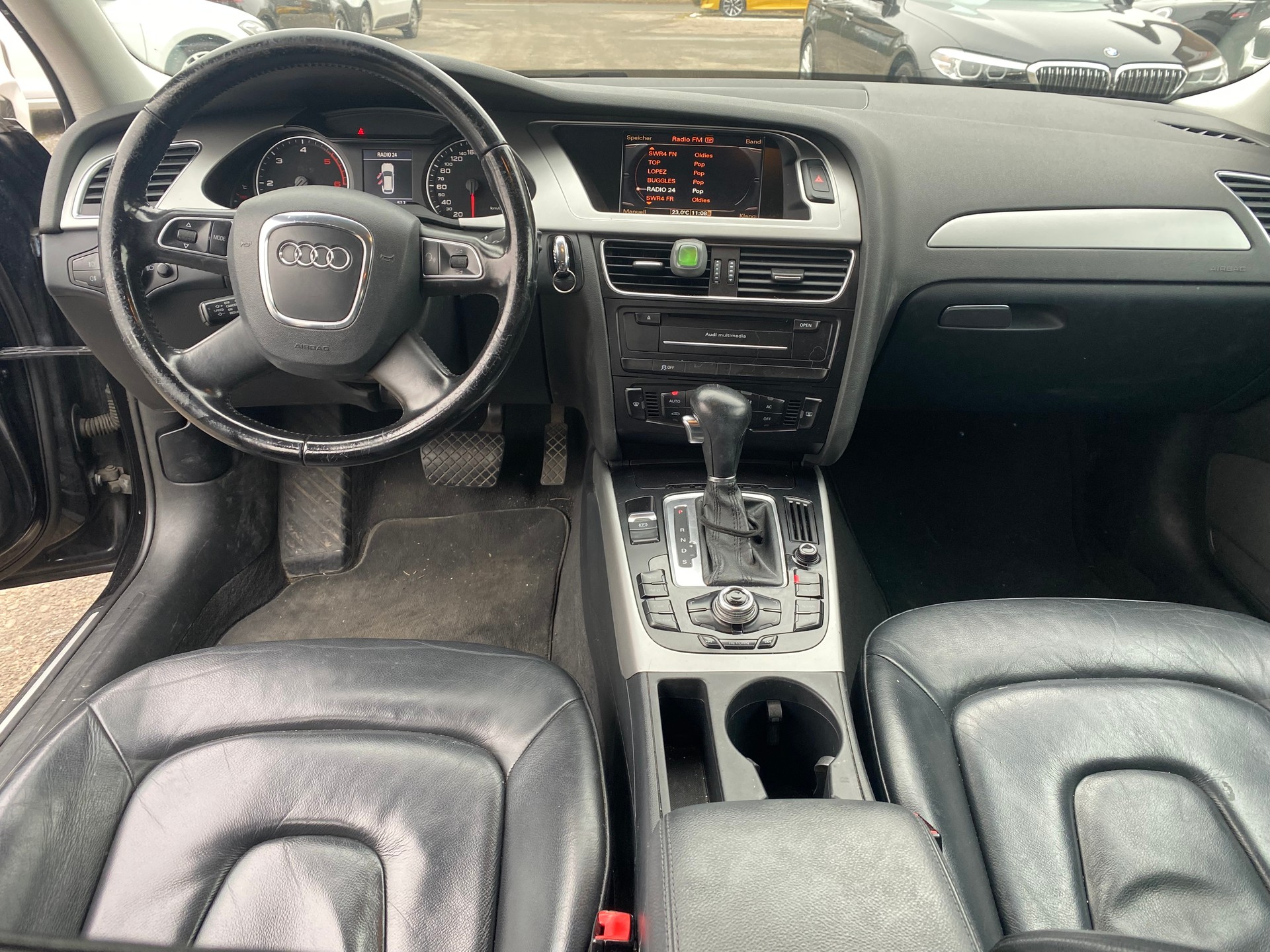 AUDI A4 Avant 2.0 TDI multitronic-image-6