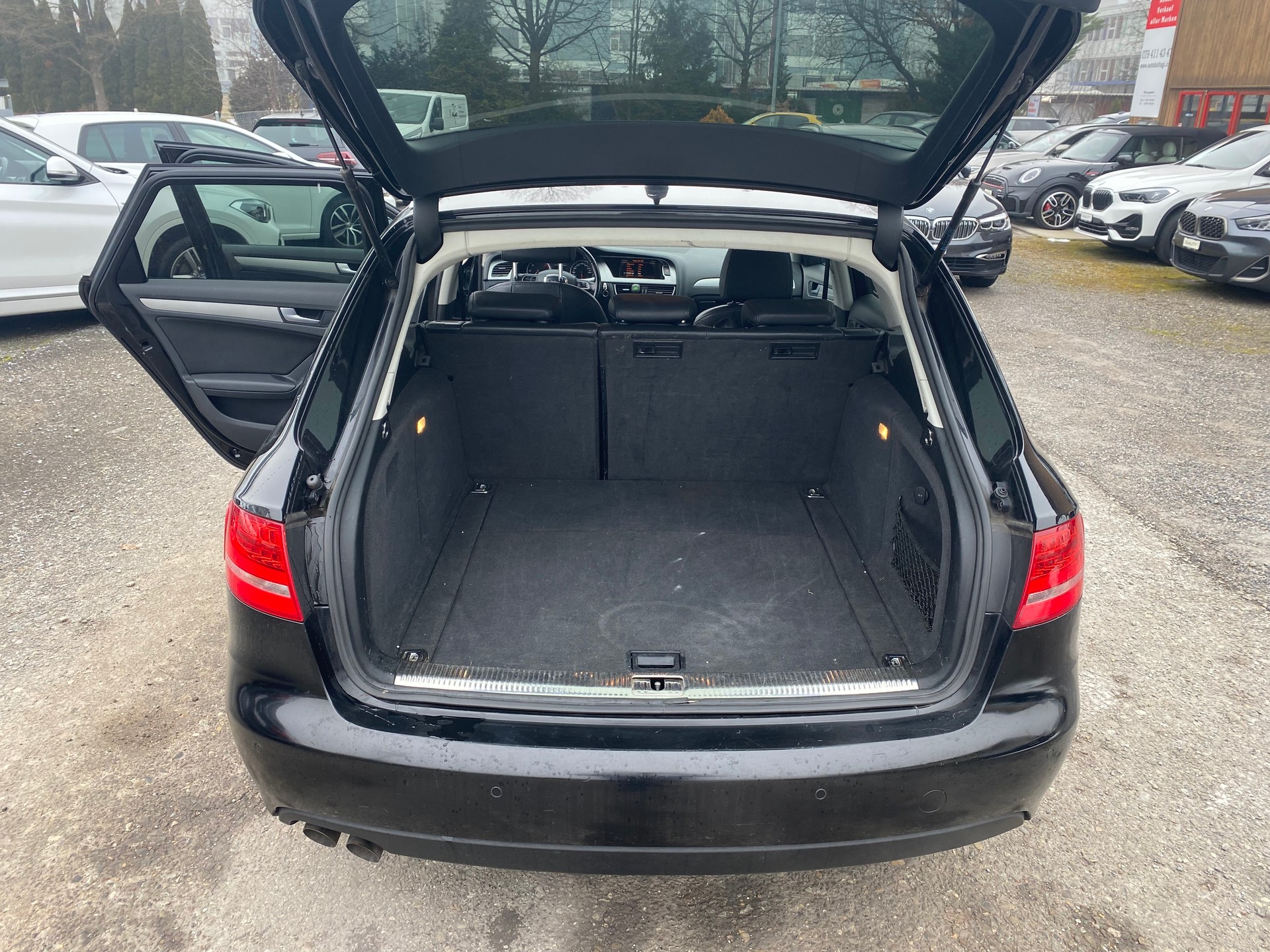 AUDI A4 Avant 2.0 TDI multitronic-image-9