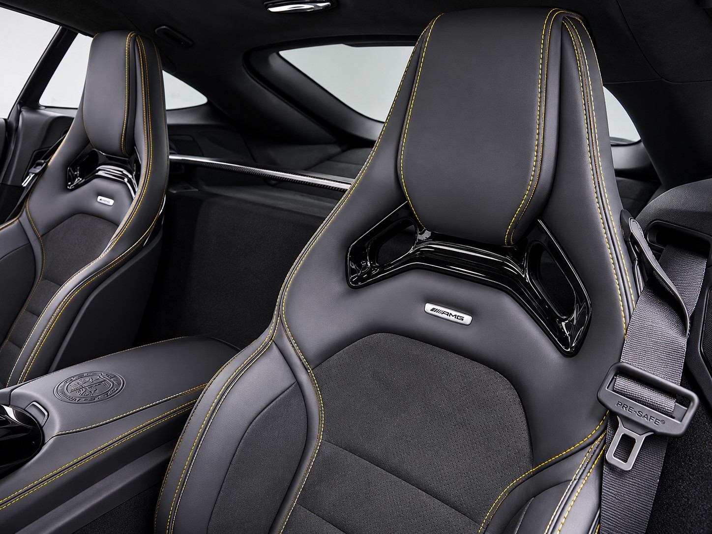 MERCEDES-BENZ AMG GT R Coupé CH FAHRZEUG-image-11
