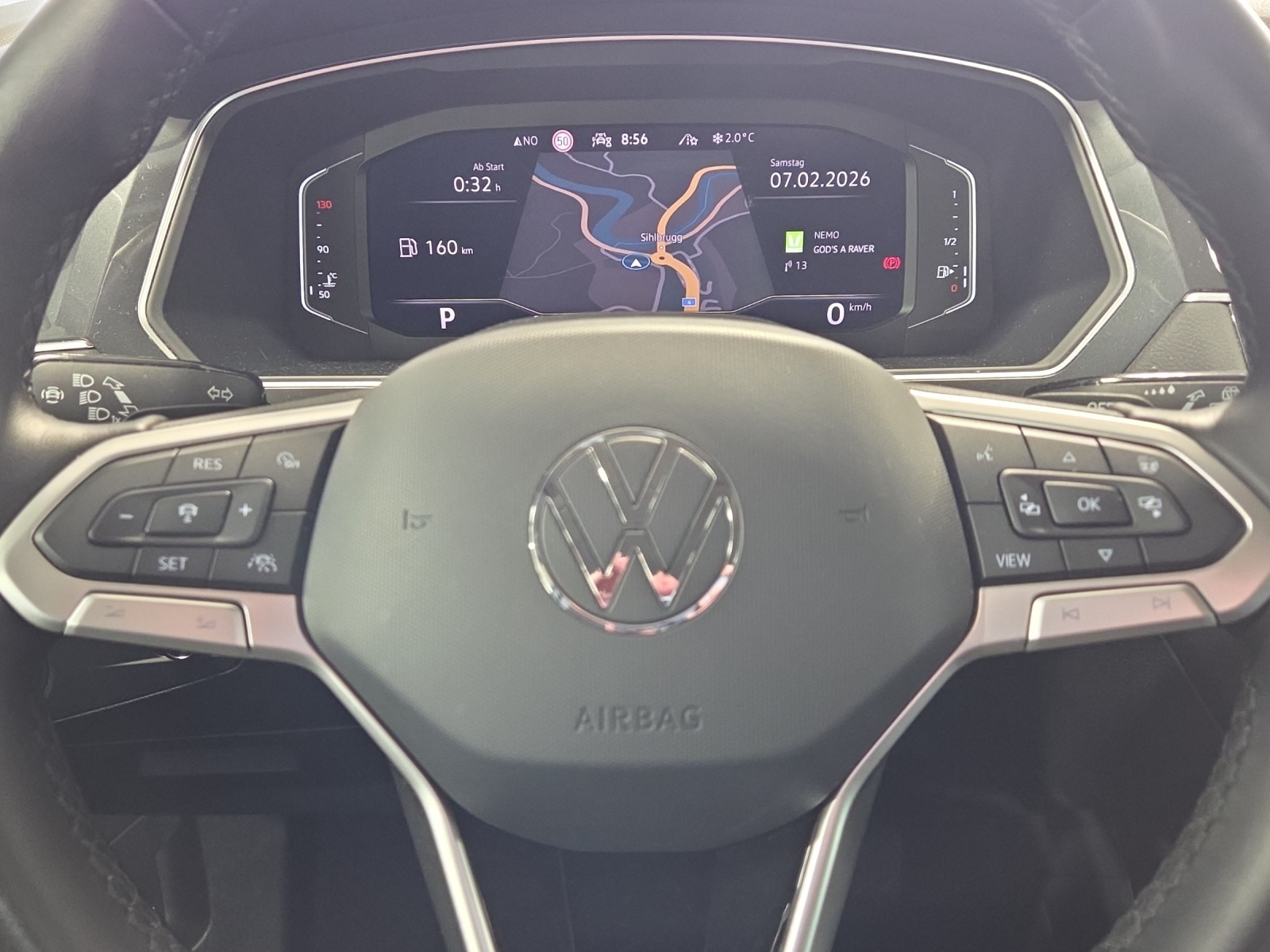 VW Tiguan 2.0 TDI SCR Elegance 4Motion DSG-image-9