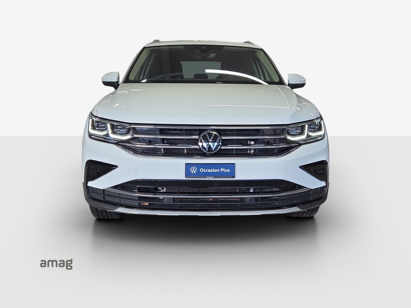 VW Tiguan 2.0 TDI SCR Elegance 4Motion DSG-image-6