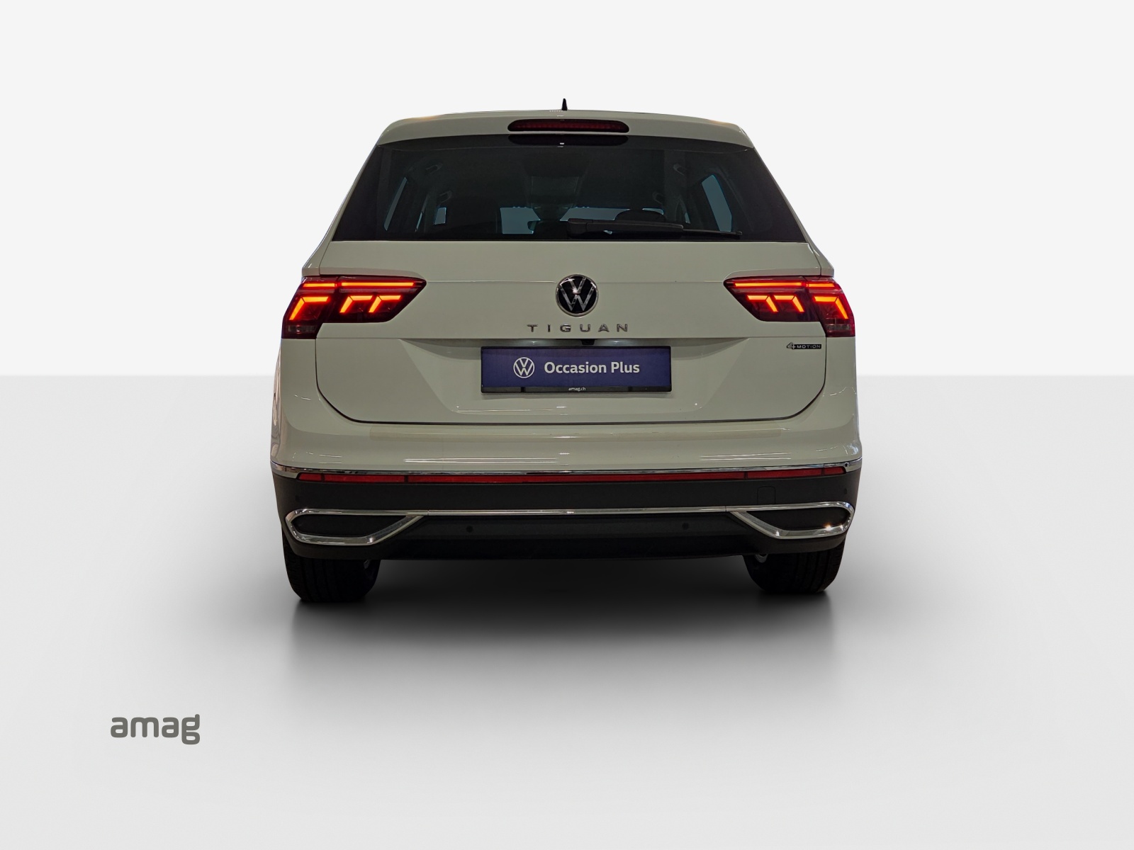 VW Tiguan 2.0 TDI SCR Elegance 4Motion DSG-image-3