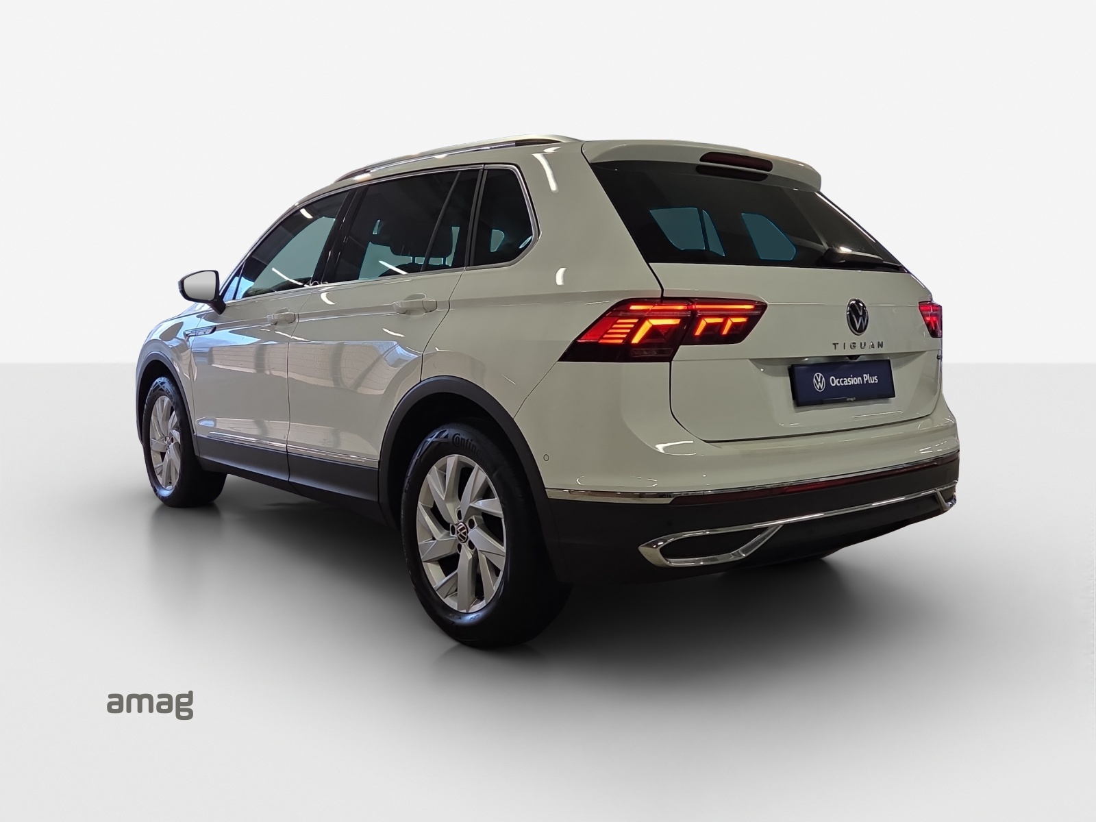 VW Tiguan 2.0 TDI SCR Elegance 4Motion DSG-image-2
