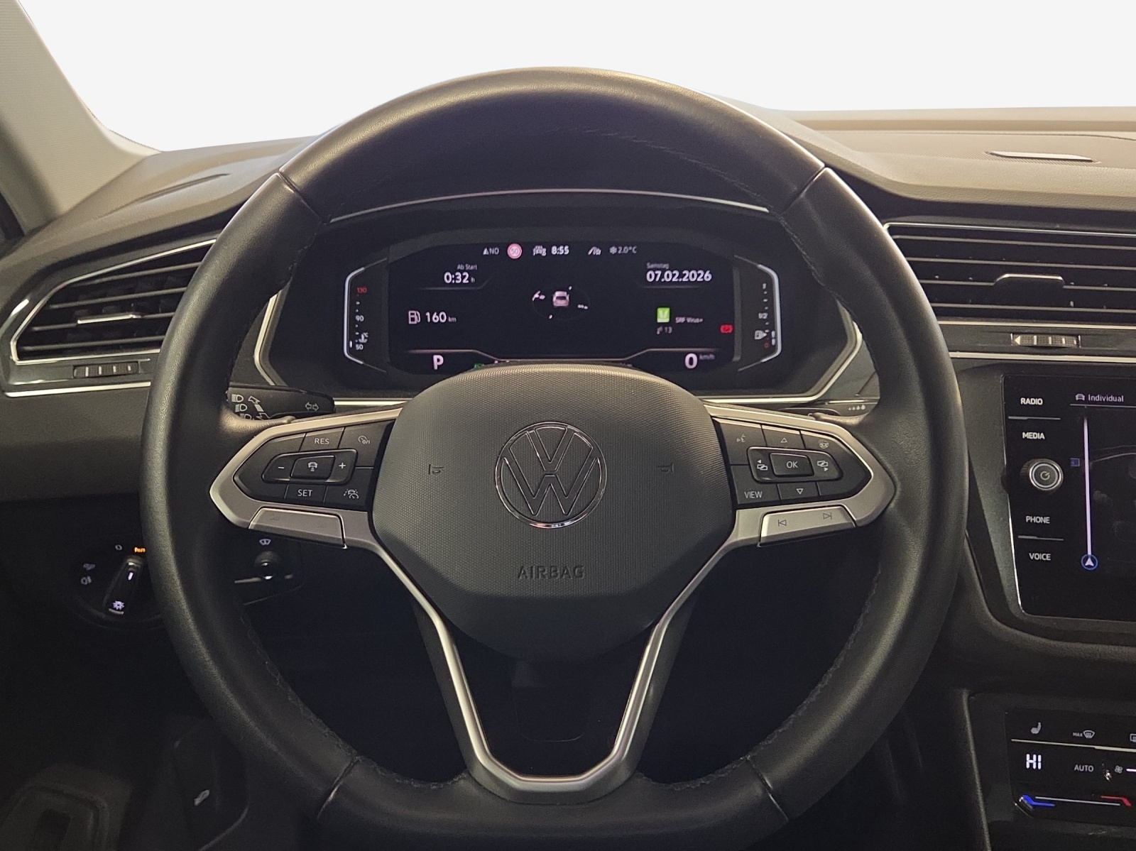 VW Tiguan 2.0 TDI SCR Elegance 4Motion DSG-image-14