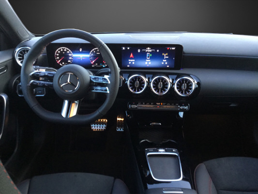MERCEDES-BENZ A 220 4Matic 8G-DCT-image-7