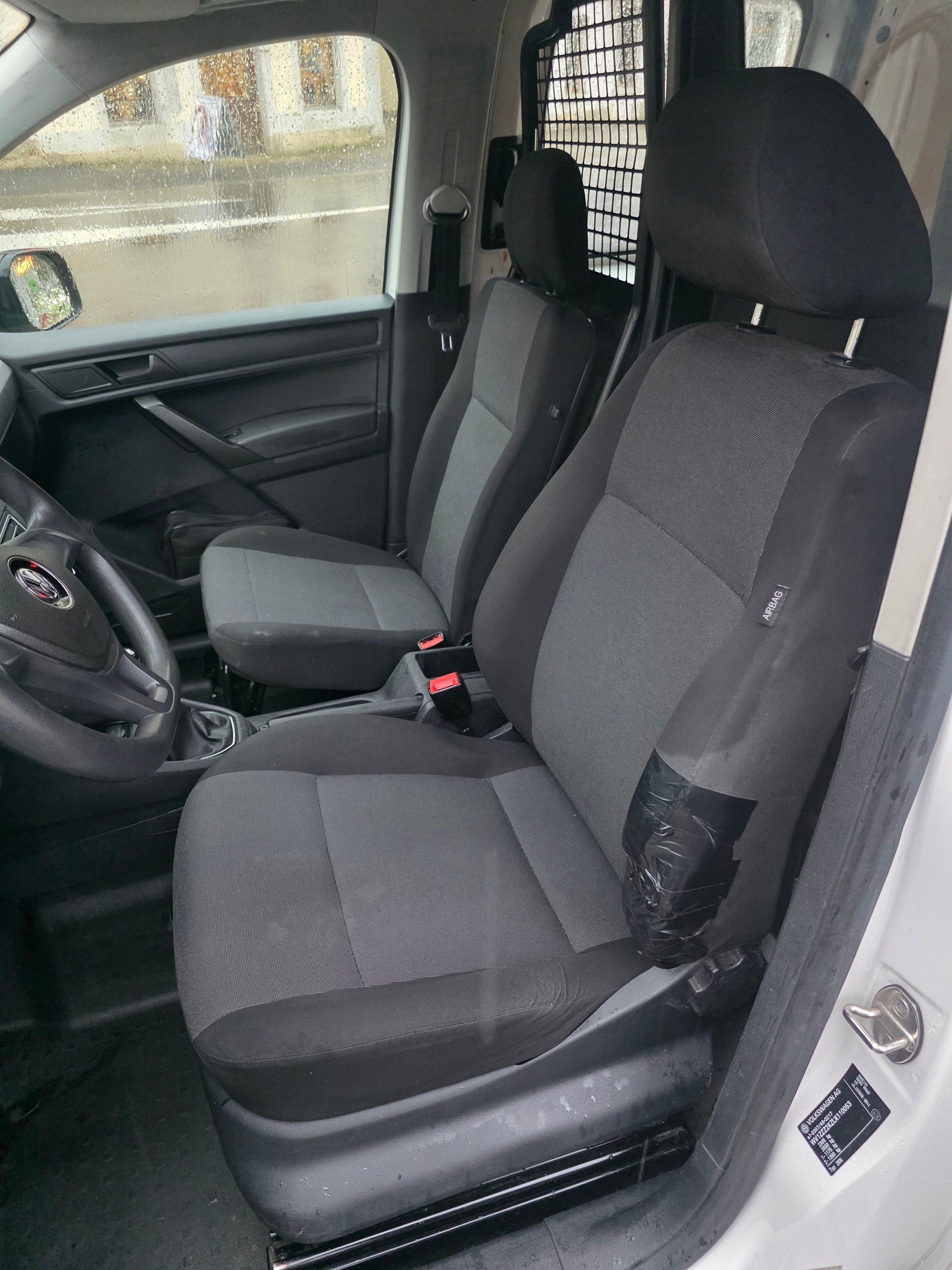 VW Caddy Maxi 1.4TGI BlueMotion Technology-image-7