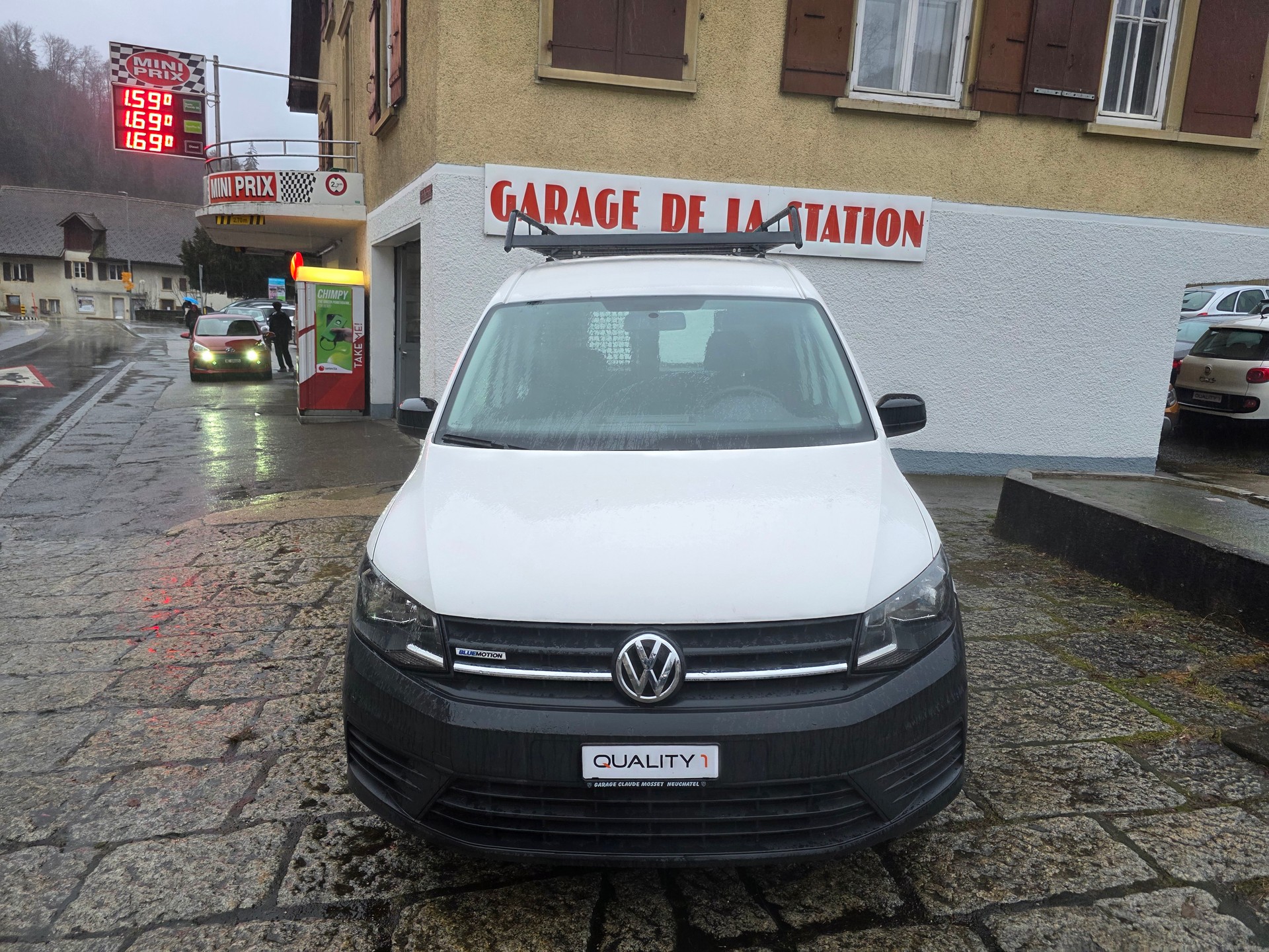 VW Caddy Maxi 1.4TGI BlueMotion Technology-image-1