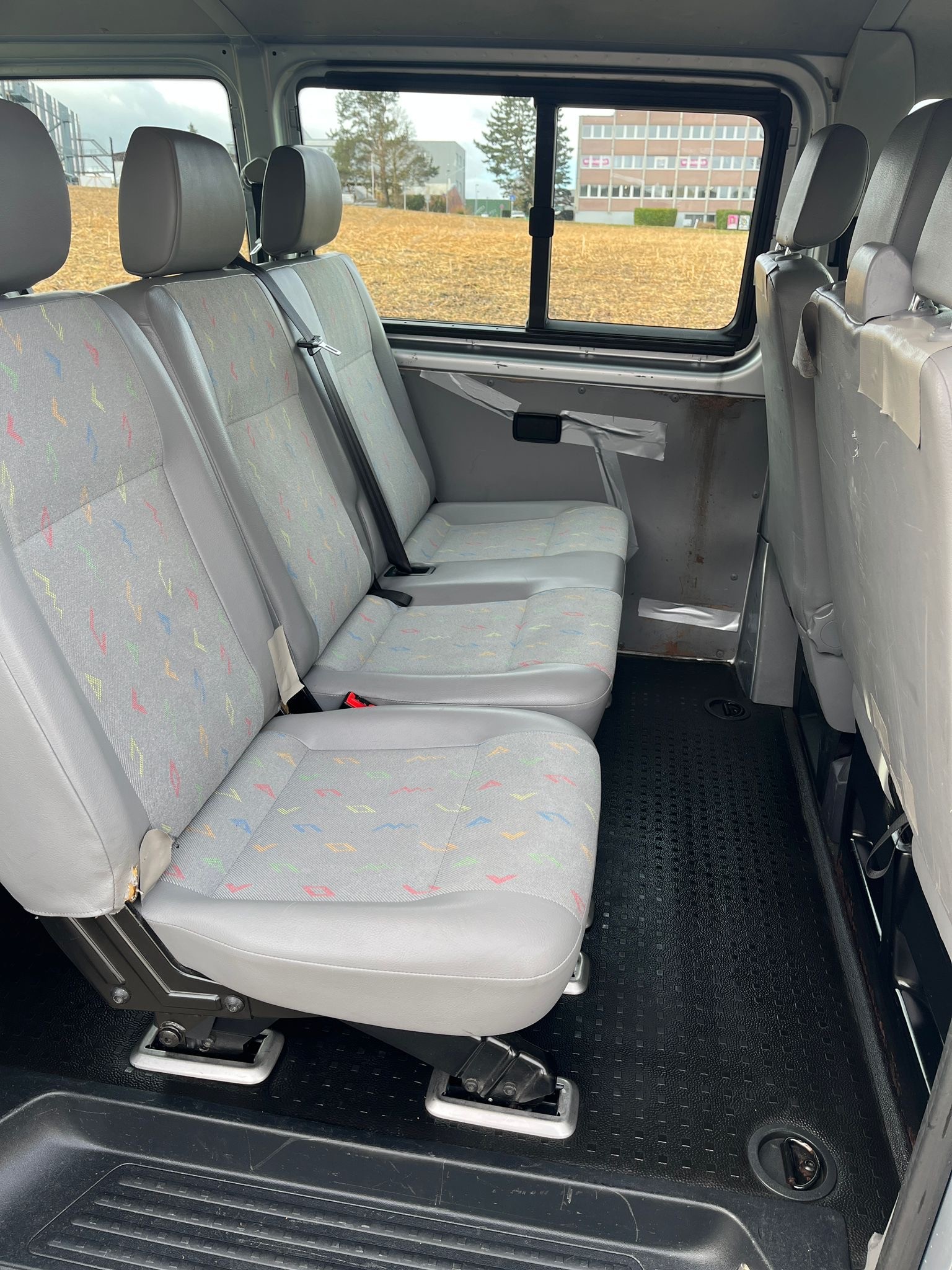 VW T5 Caravelle Comfort (9) Platz 2.5TDI PD 4M-image-6