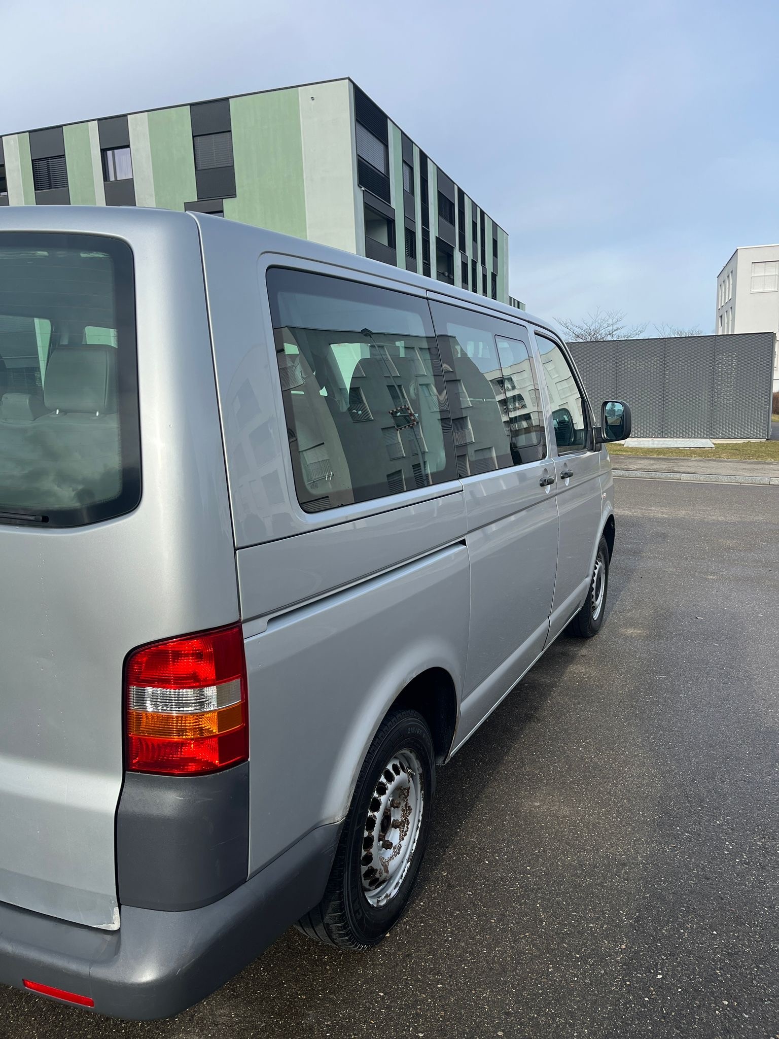 VW T5 Caravelle Comfort (9) Platz 2.5TDI PD 4M-image-3