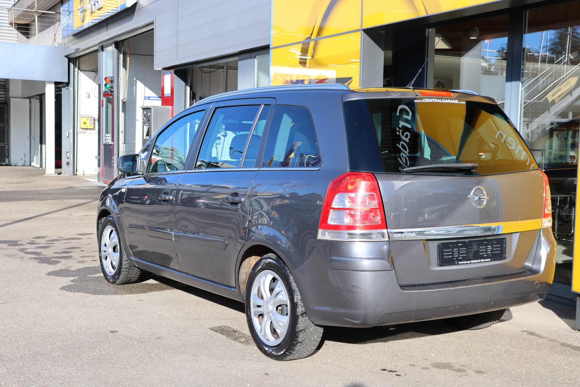 OPEL Zafira 2.2i Enjoy 7Pätzer-image-2