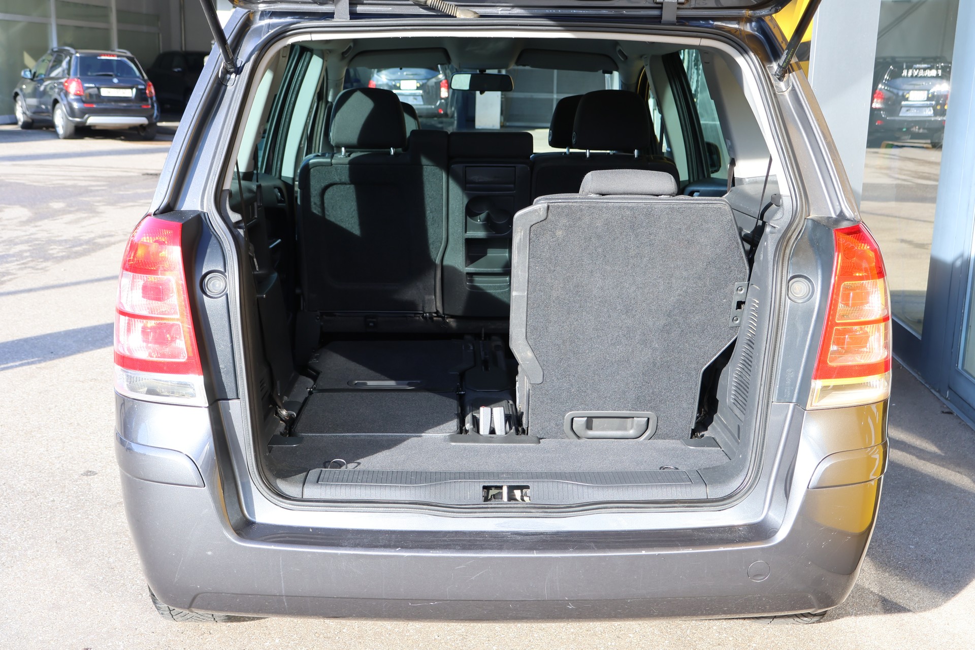 OPEL Zafira 2.2i Enjoy 7Pätzer-image-11