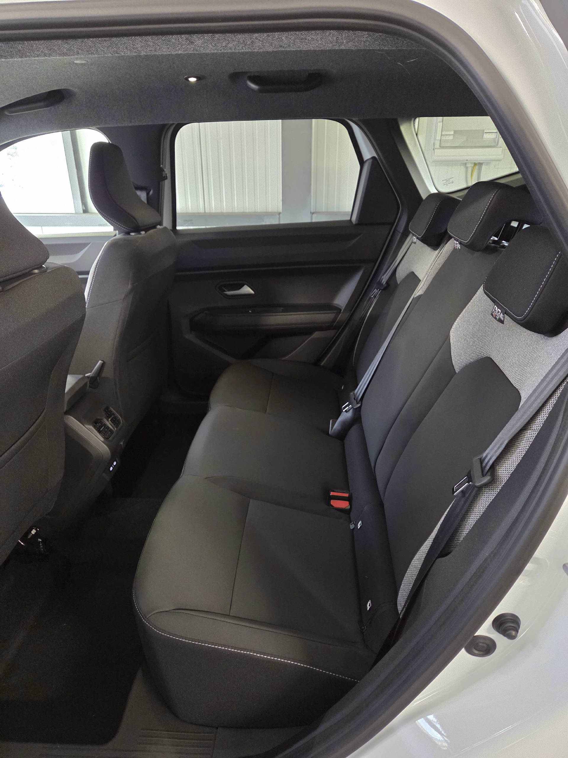 DACIA Bigster 1.8 Hybrid Journey-image-5