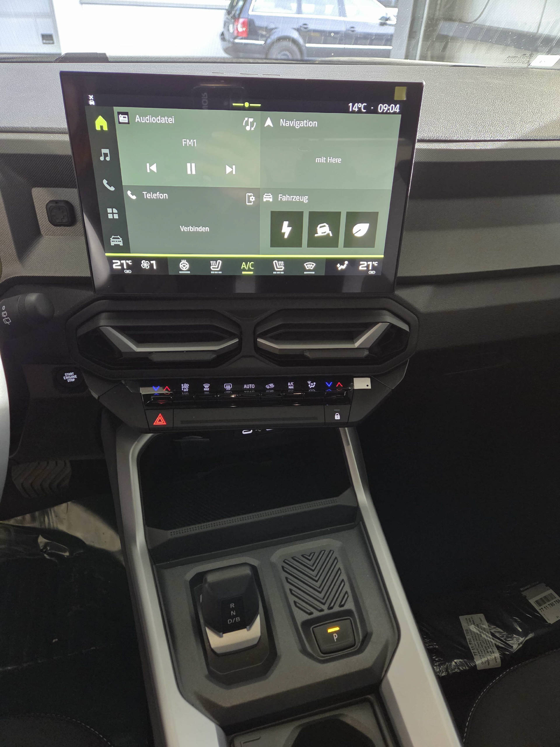 DACIA Bigster 1.8 Hybrid Journey-image-8
