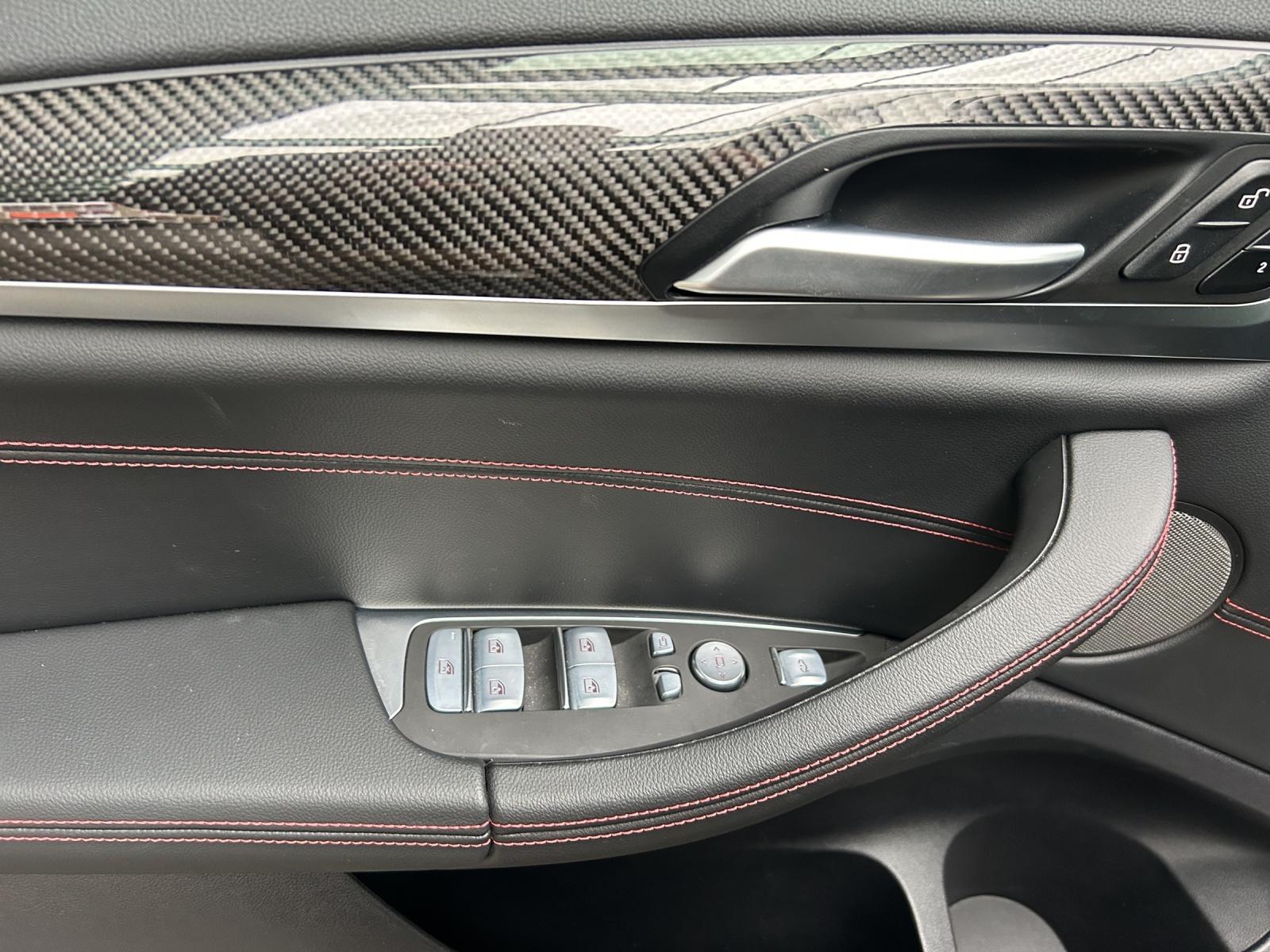 BMW X4 M40i-image-17