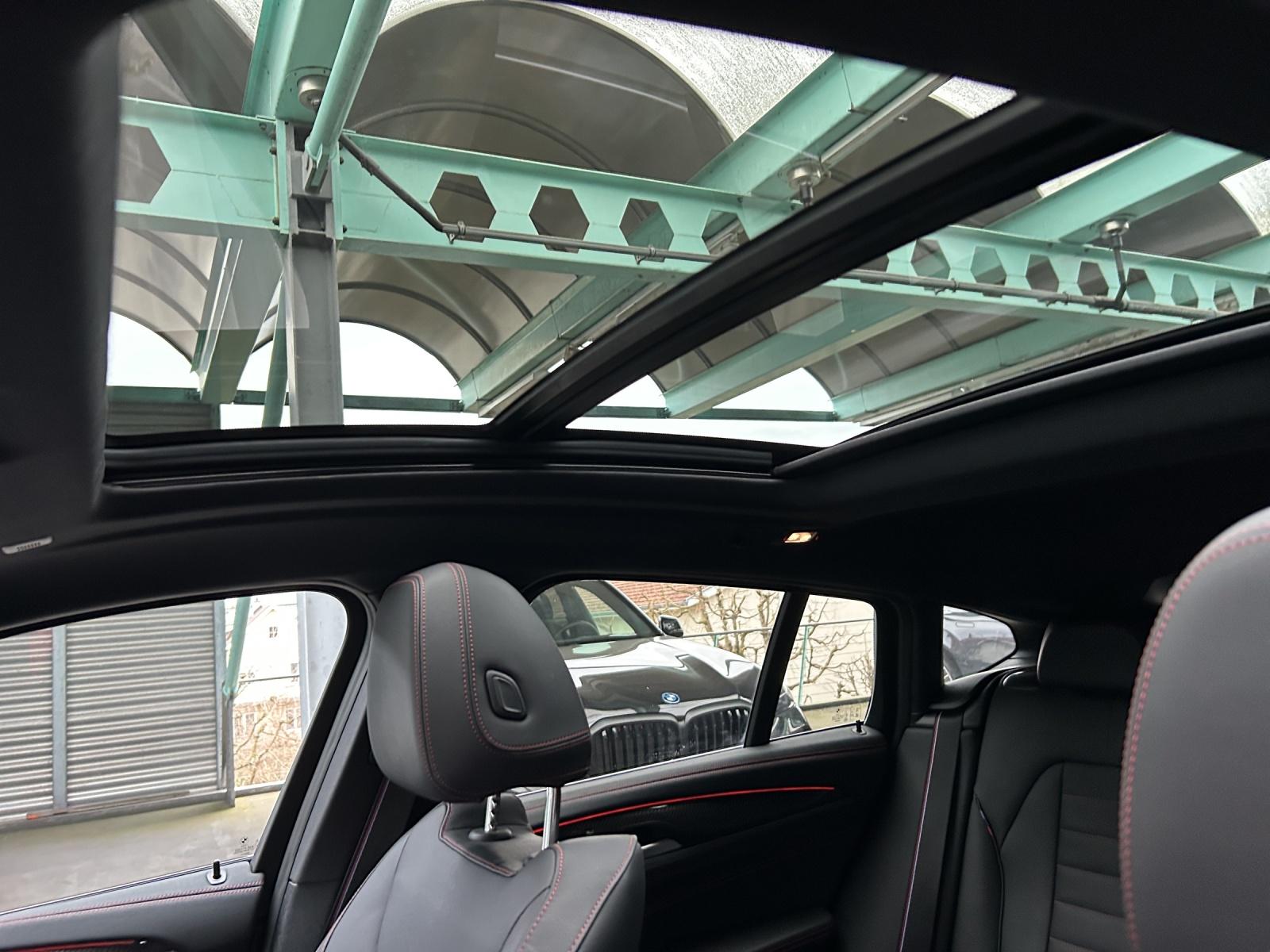 BMW X4 M40i-image-15