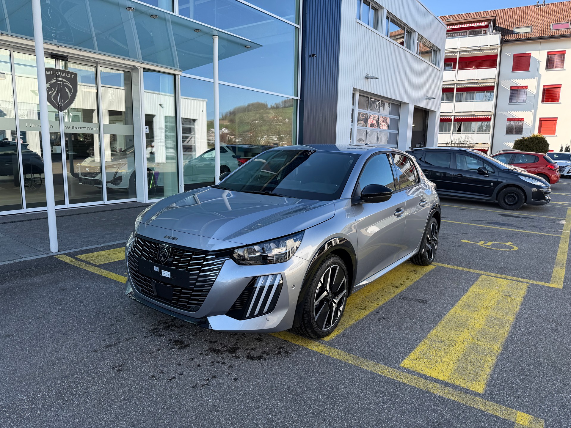 PEUGEOT 208 1.2 MHEV 145 GT-image-7