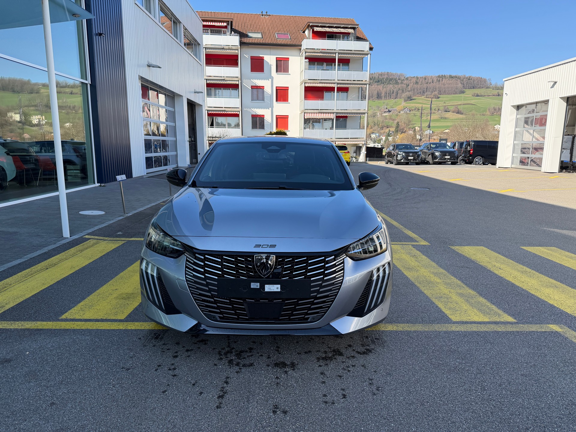 PEUGEOT 208 1.2 MHEV 145 GT-image-6