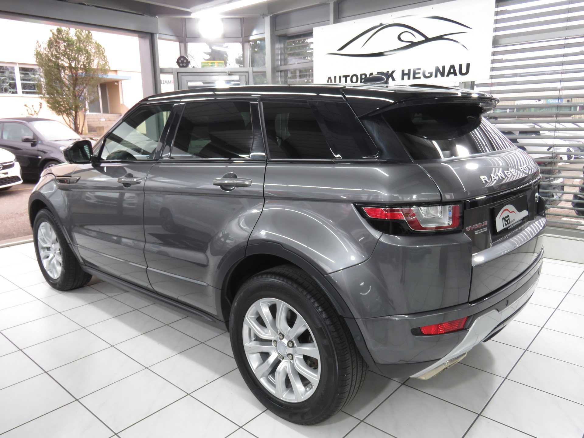 LAND ROVER Range Rover Evoque 2.0 Si4 HSE Dynamic AT9 (Automat)-image-5