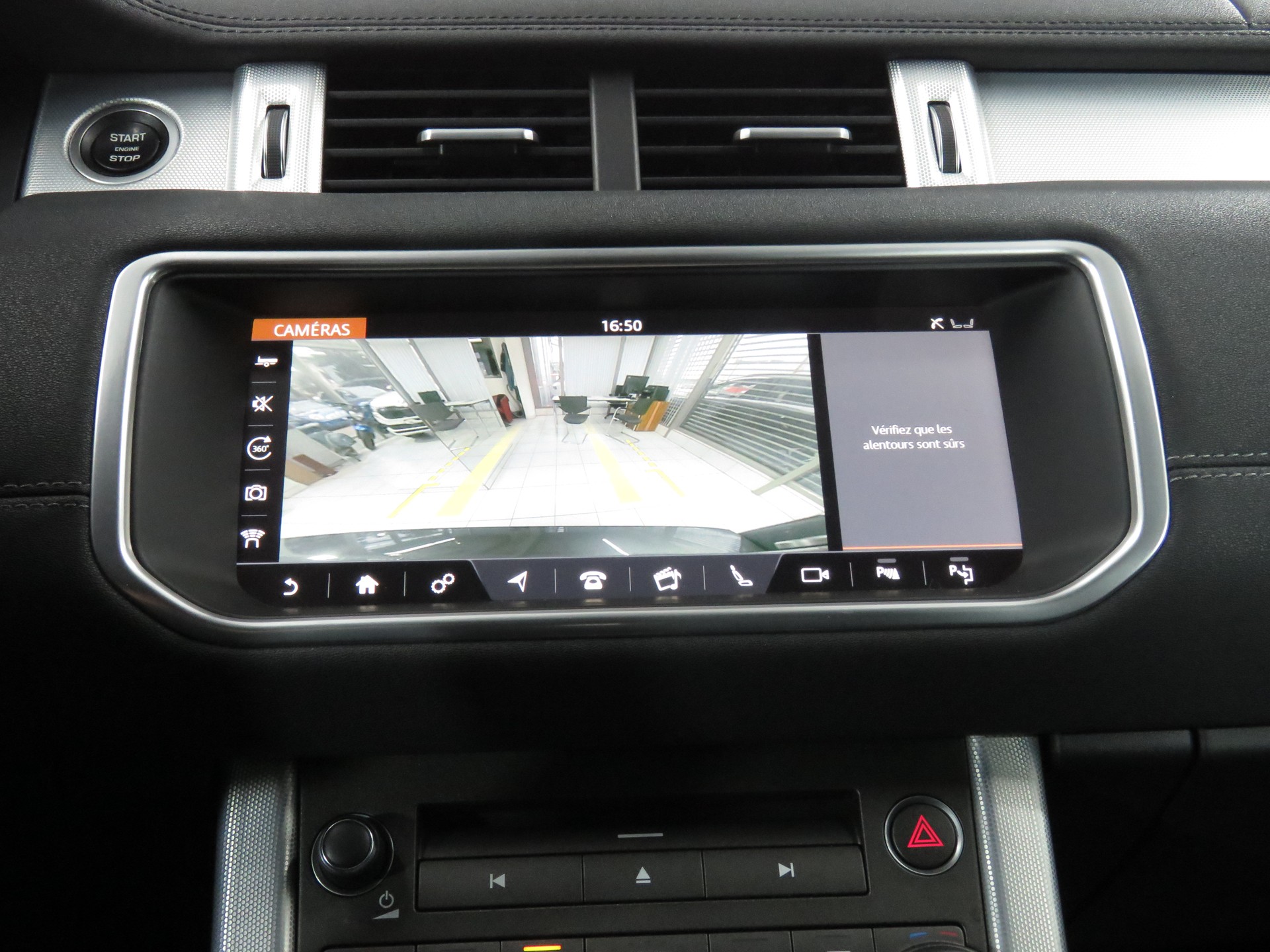 LAND ROVER Range Rover Evoque 2.0 Si4 HSE Dynamic AT9 (Automat)-image-21