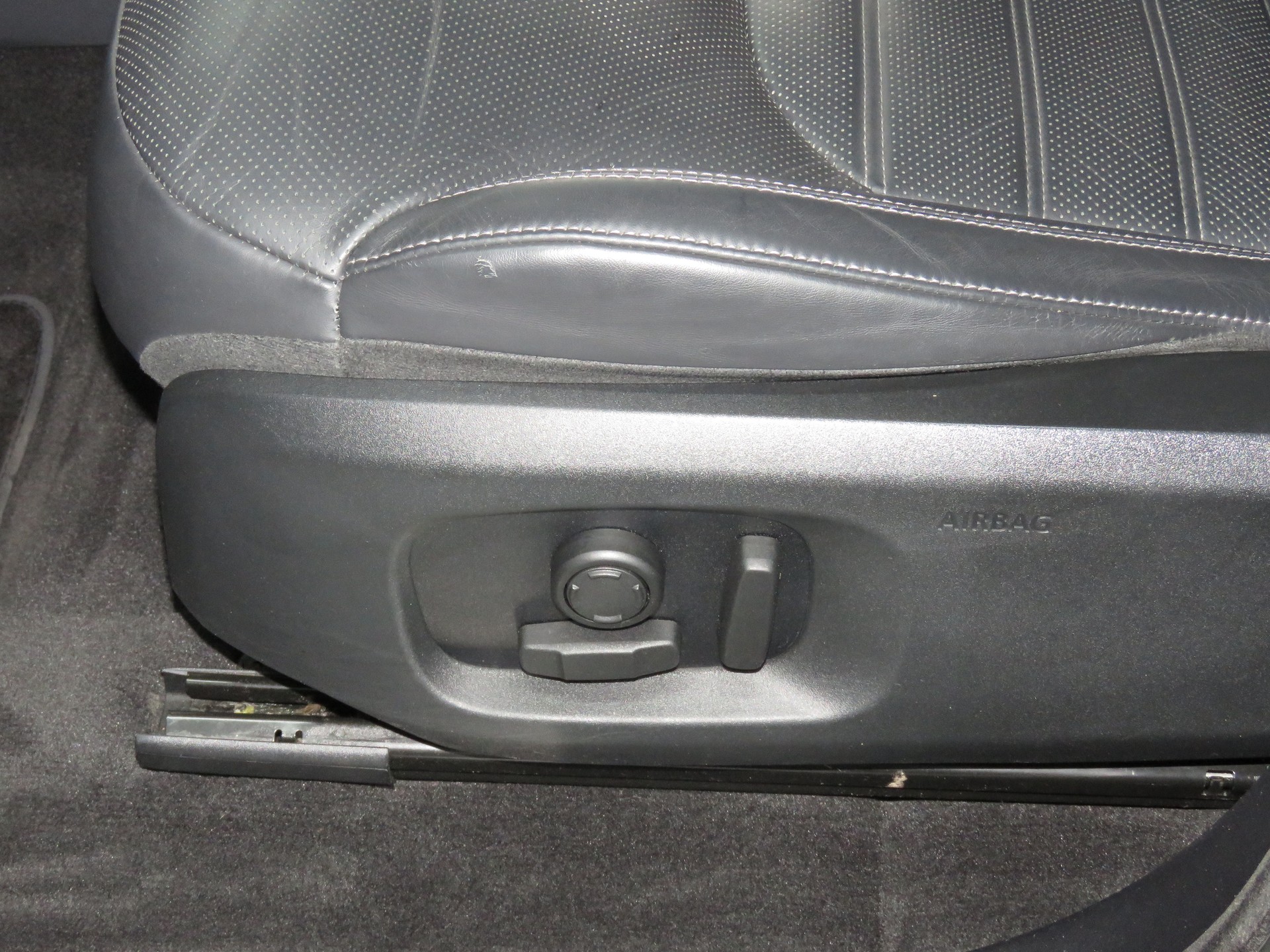 LAND ROVER Range Rover Evoque 2.0 Si4 HSE Dynamic AT9 (Automat)-image-8
