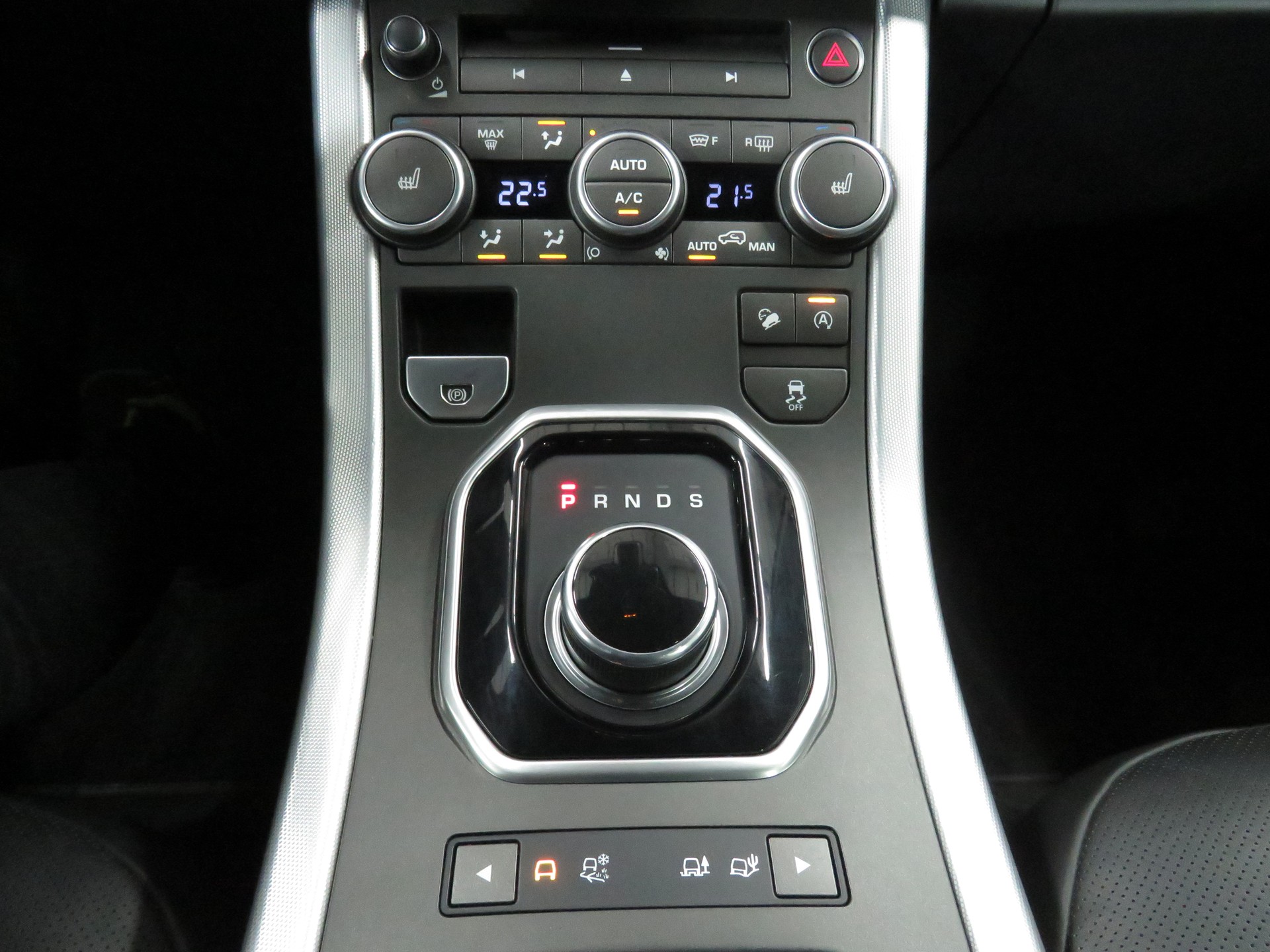 LAND ROVER Range Rover Evoque 2.0 Si4 HSE Dynamic AT9 (Automat)-image-18