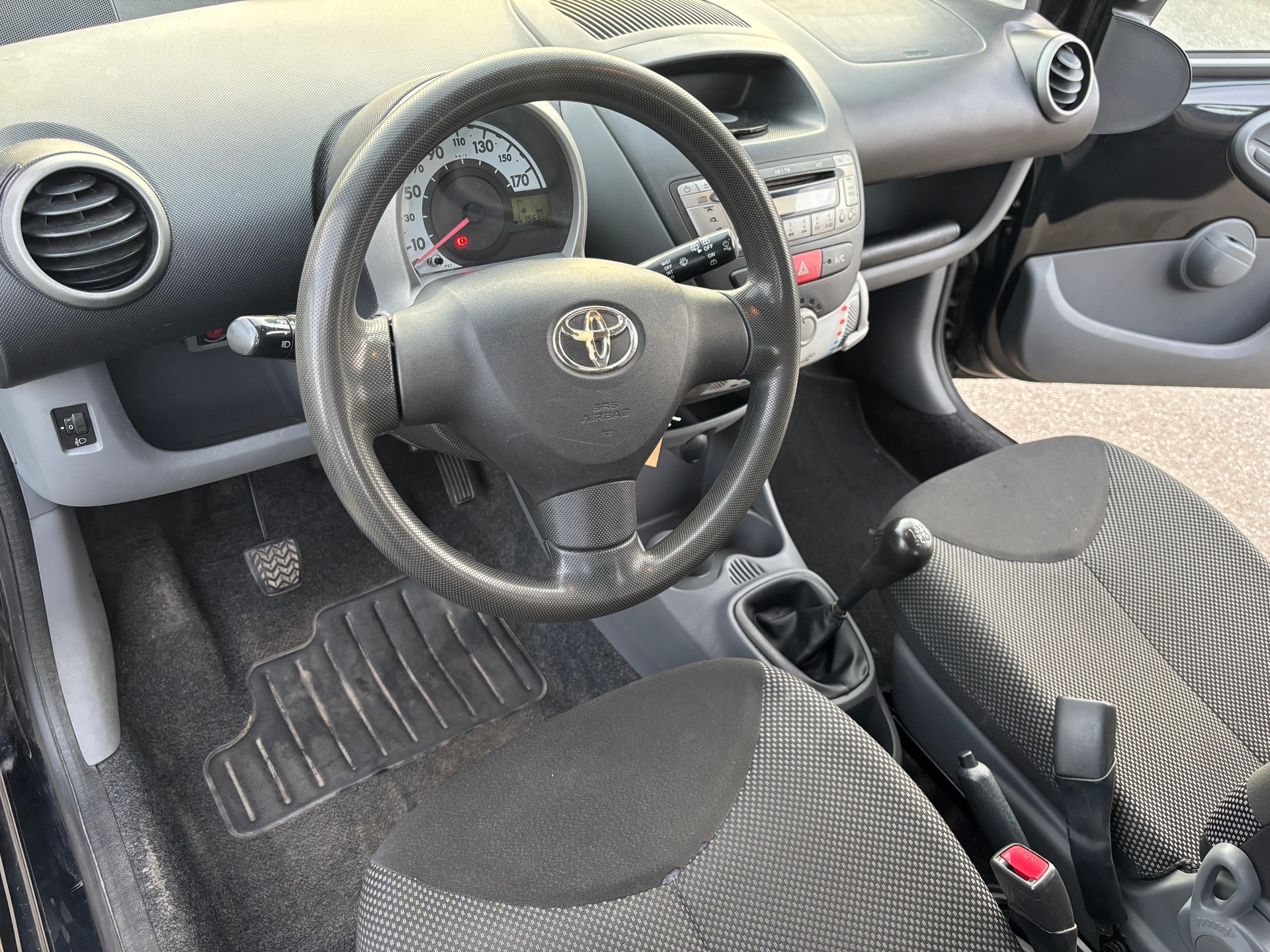 TOYOTA Aygo 1.0 Linea Luna-image-9