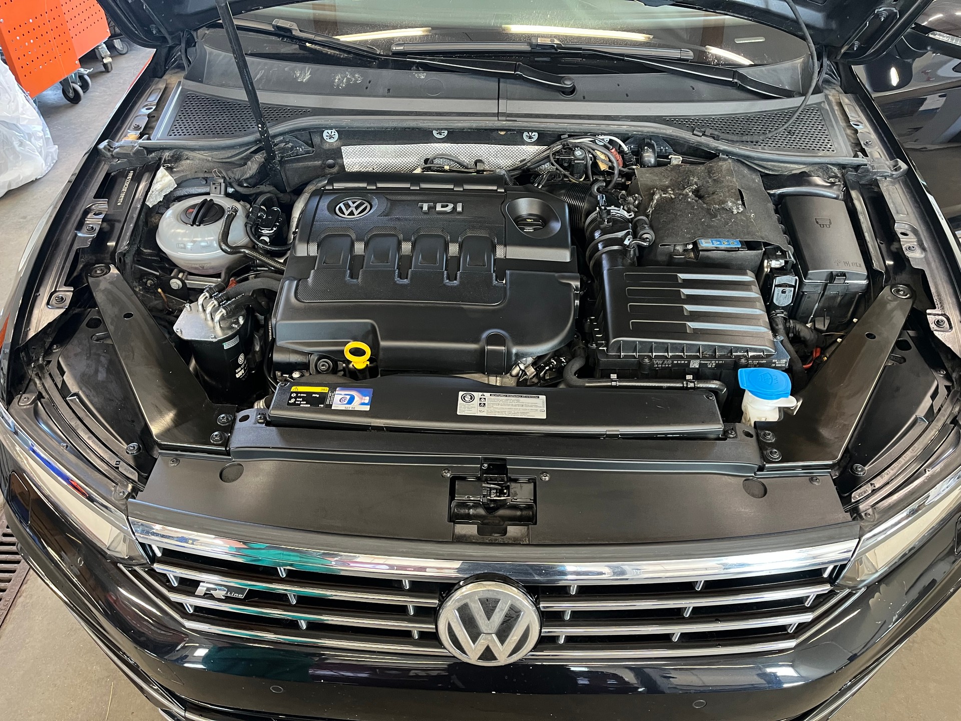 VW Passat Variant 2.0 TDI BMT Highline DSG 4Motion-image-8
