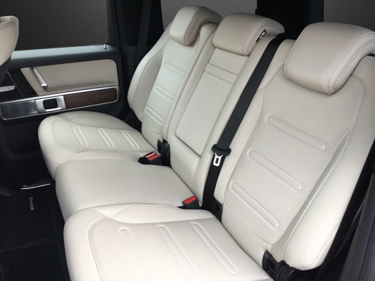 MERCEDES-BENZ G 500 AMG Line-image-10