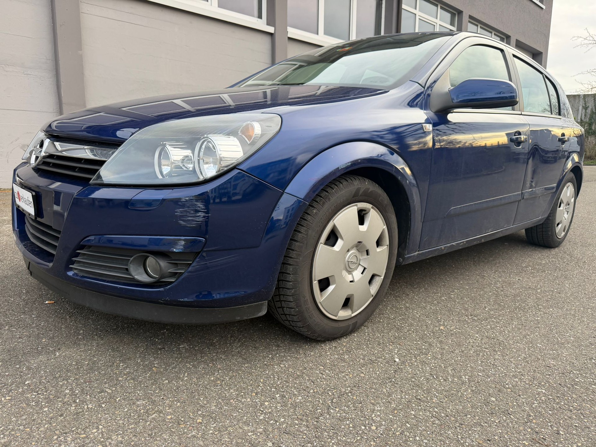 OPEL Astra 1.8i 16V Essentia-image-0