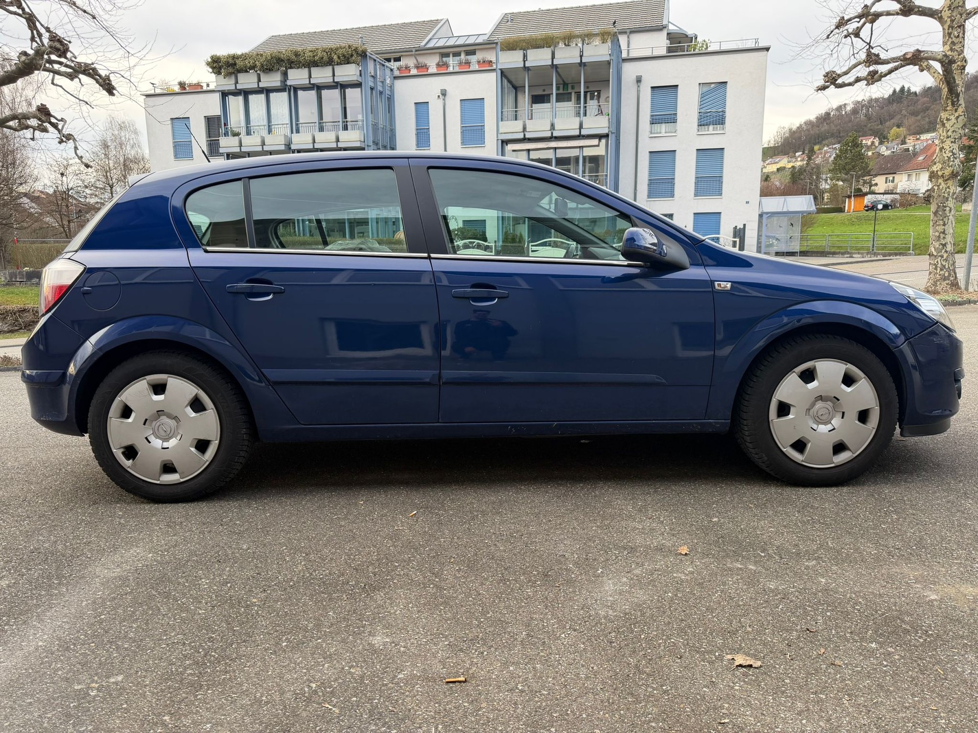 OPEL Astra 1.8i 16V Essentia-image-14