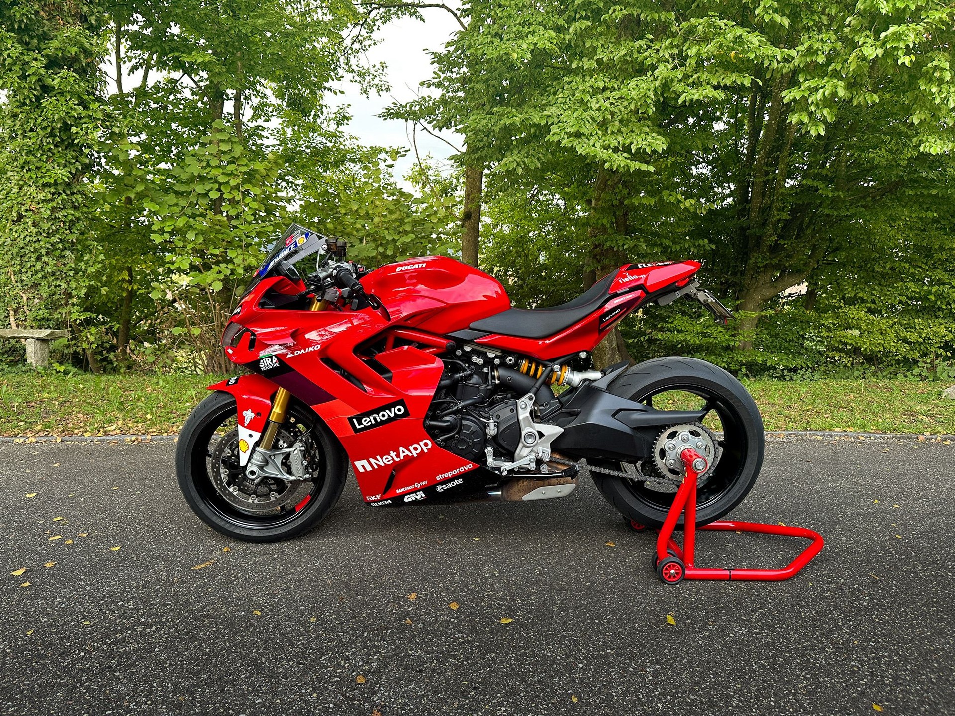 DUCATI 950 Supersport S-image-1