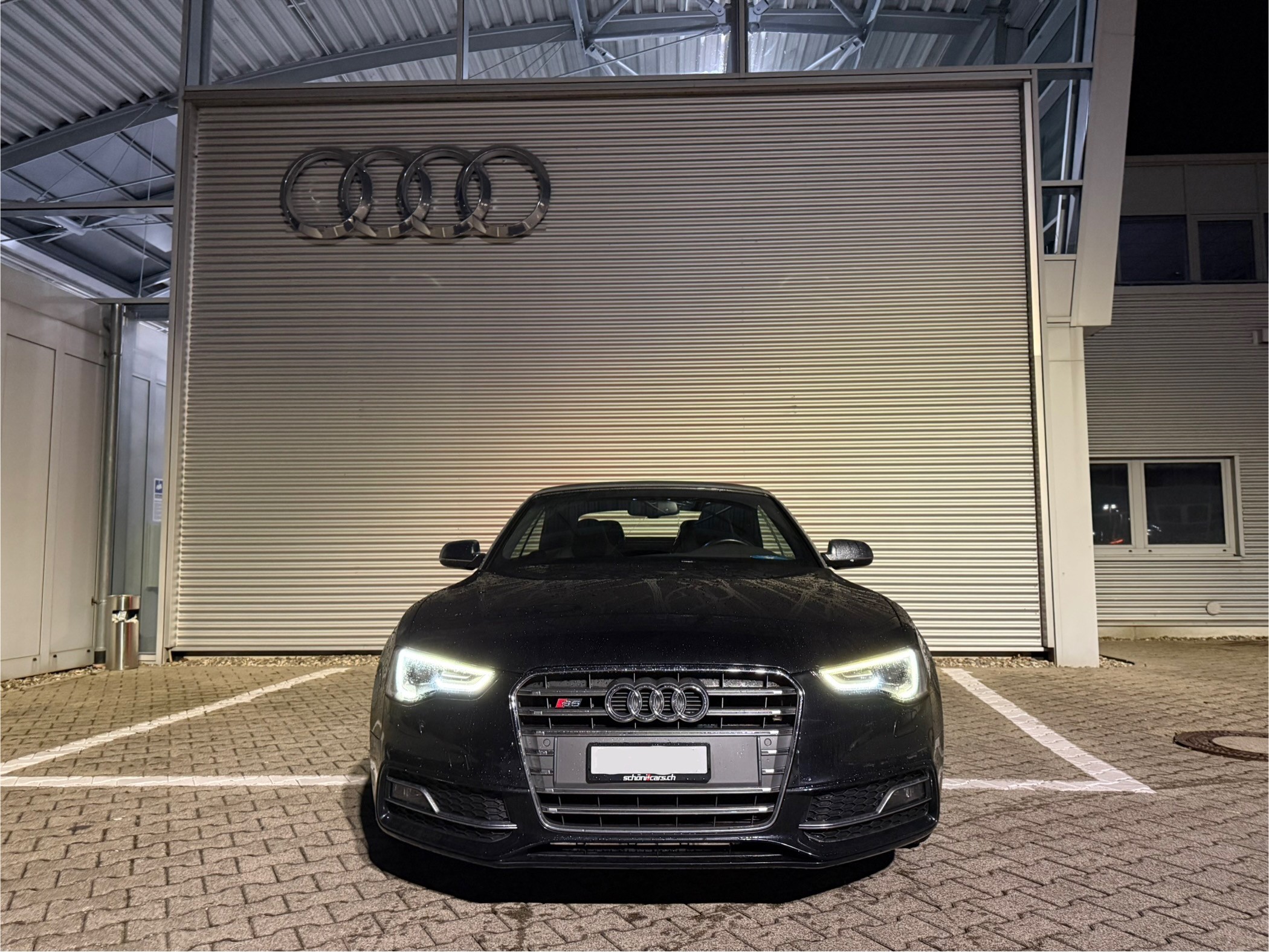 Car photo