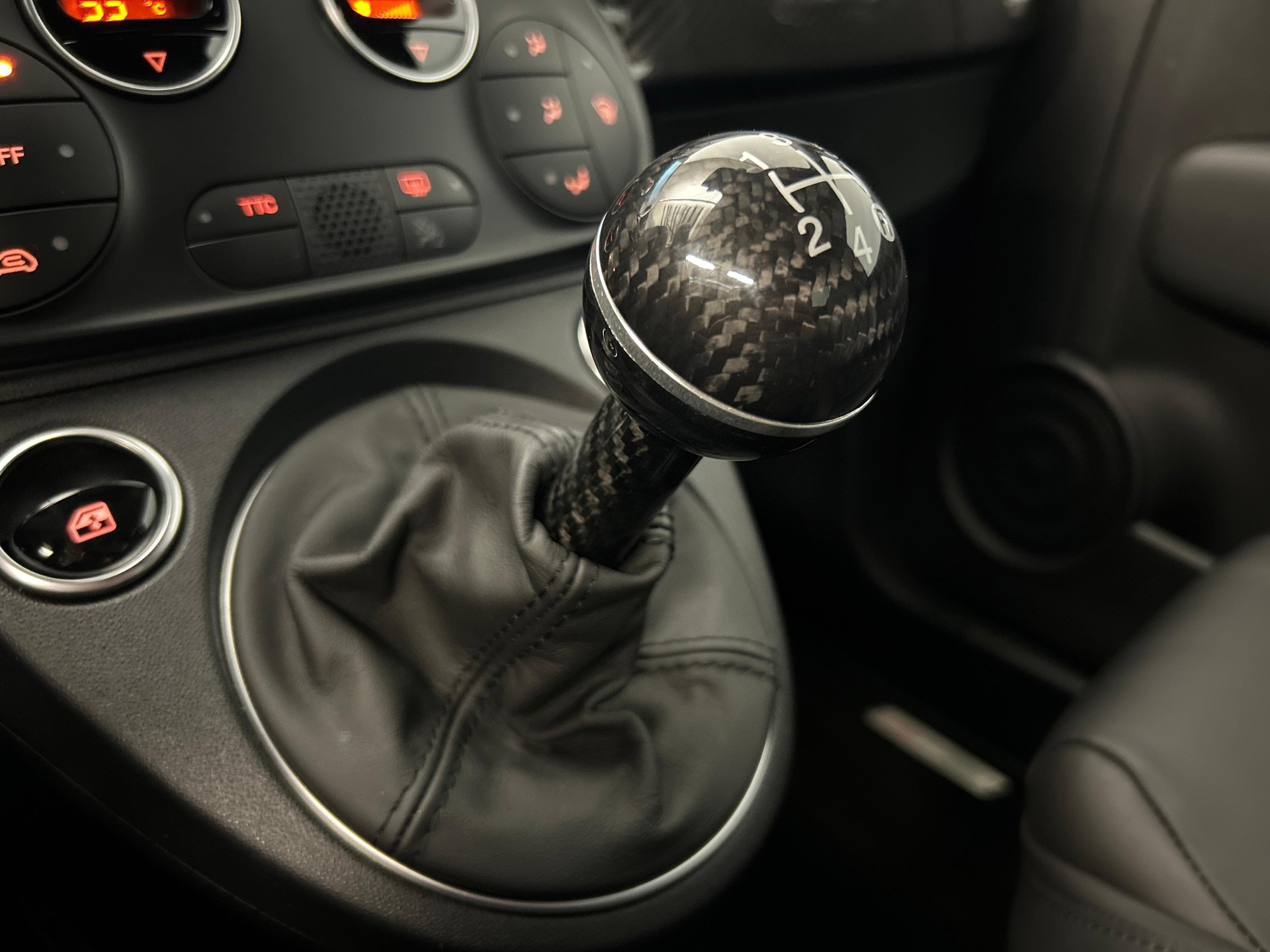 FIAT 595 Abarth 1.4 T-Jet 165 Turismo-image-14