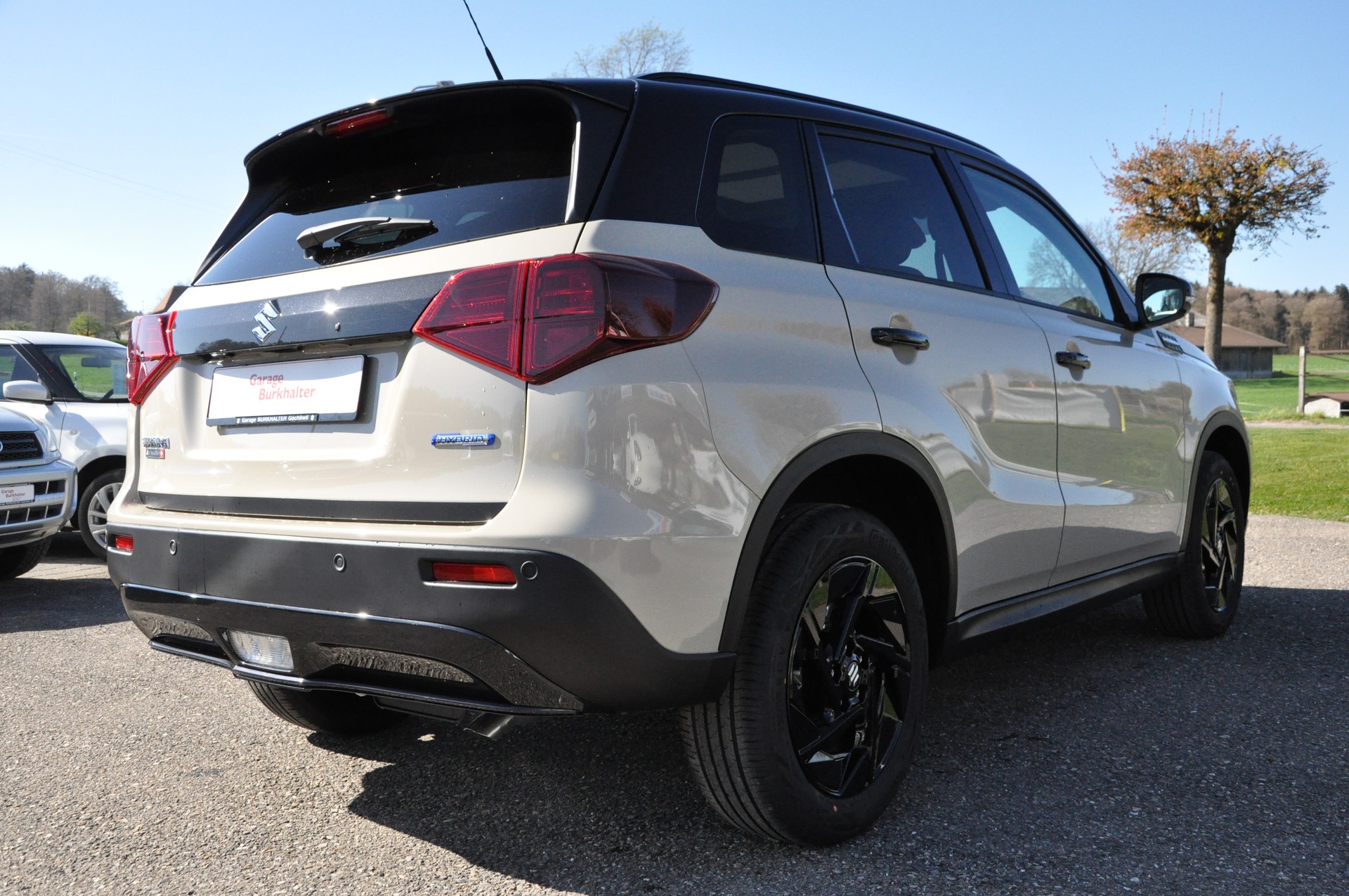 SUZUKI Vitara 1.4 Boosterjet Black Edition Top 4x4 Hybrid Automatic-image-5