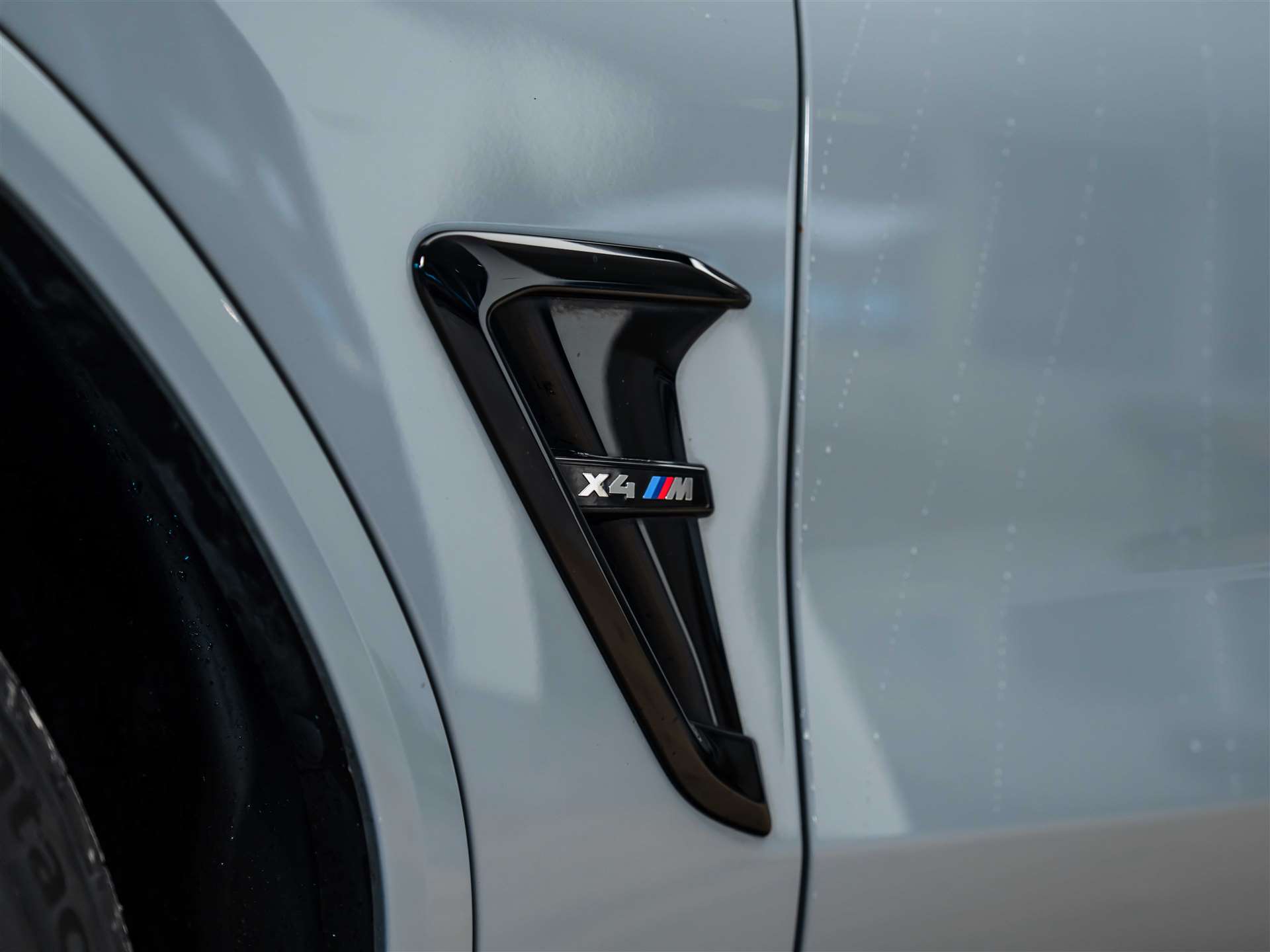 BMW X4M xDrive M Competition Steptronic *Panorama*Sitzlüftung*Head-UP*-image-24